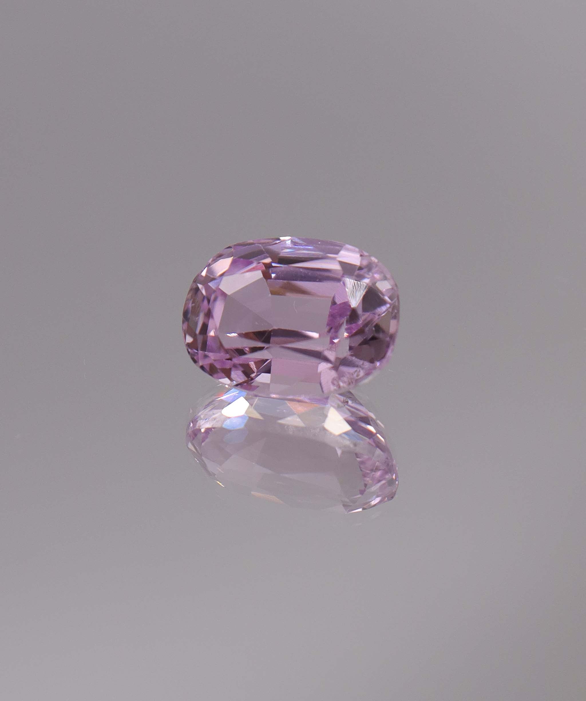 Luxury Promise 7.03ct Kunzite Oval DXBCS1242