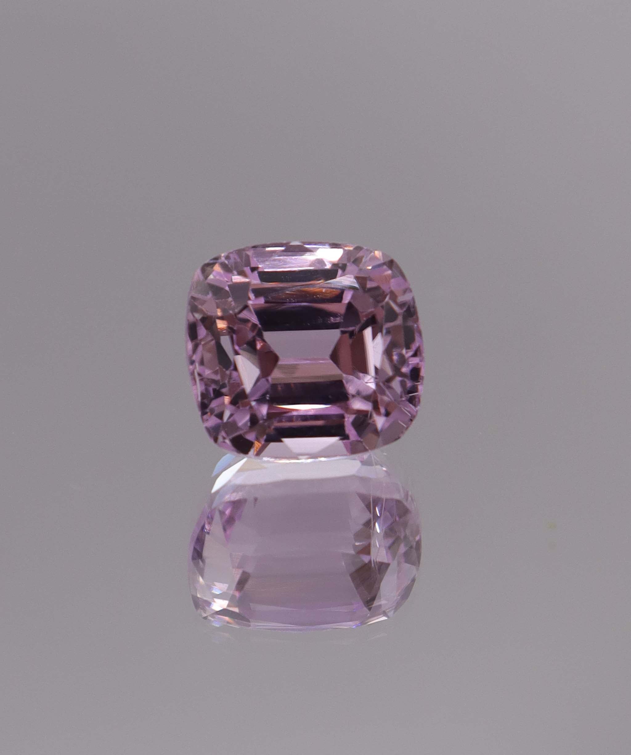 Luxury Promise 7.88ct Kunzite Cushion single DXBCS1247