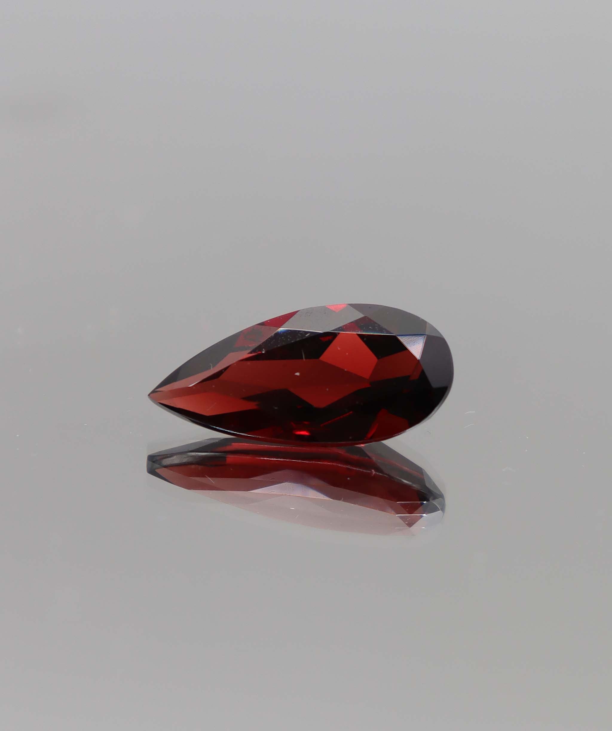 Luxury Promise 8.00ct Red Garnet Pear DXBCS2858