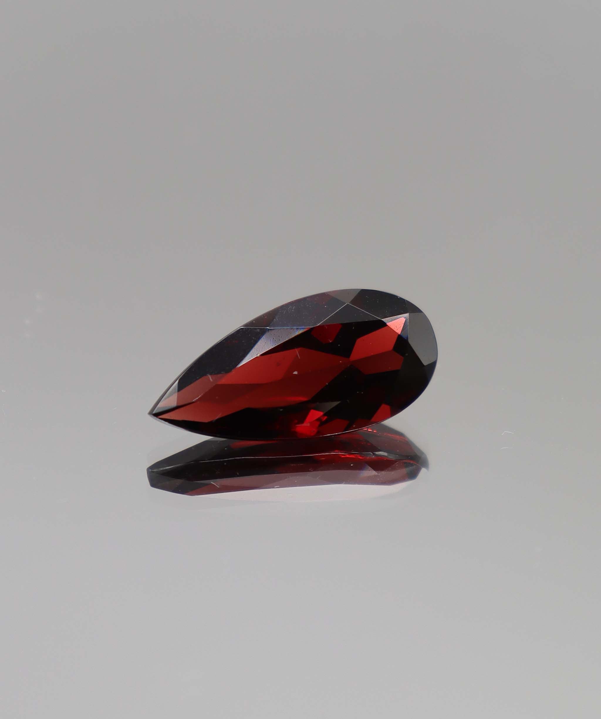 Luxury Promise 8.00ct Red Garnet Pear DXBCS2858