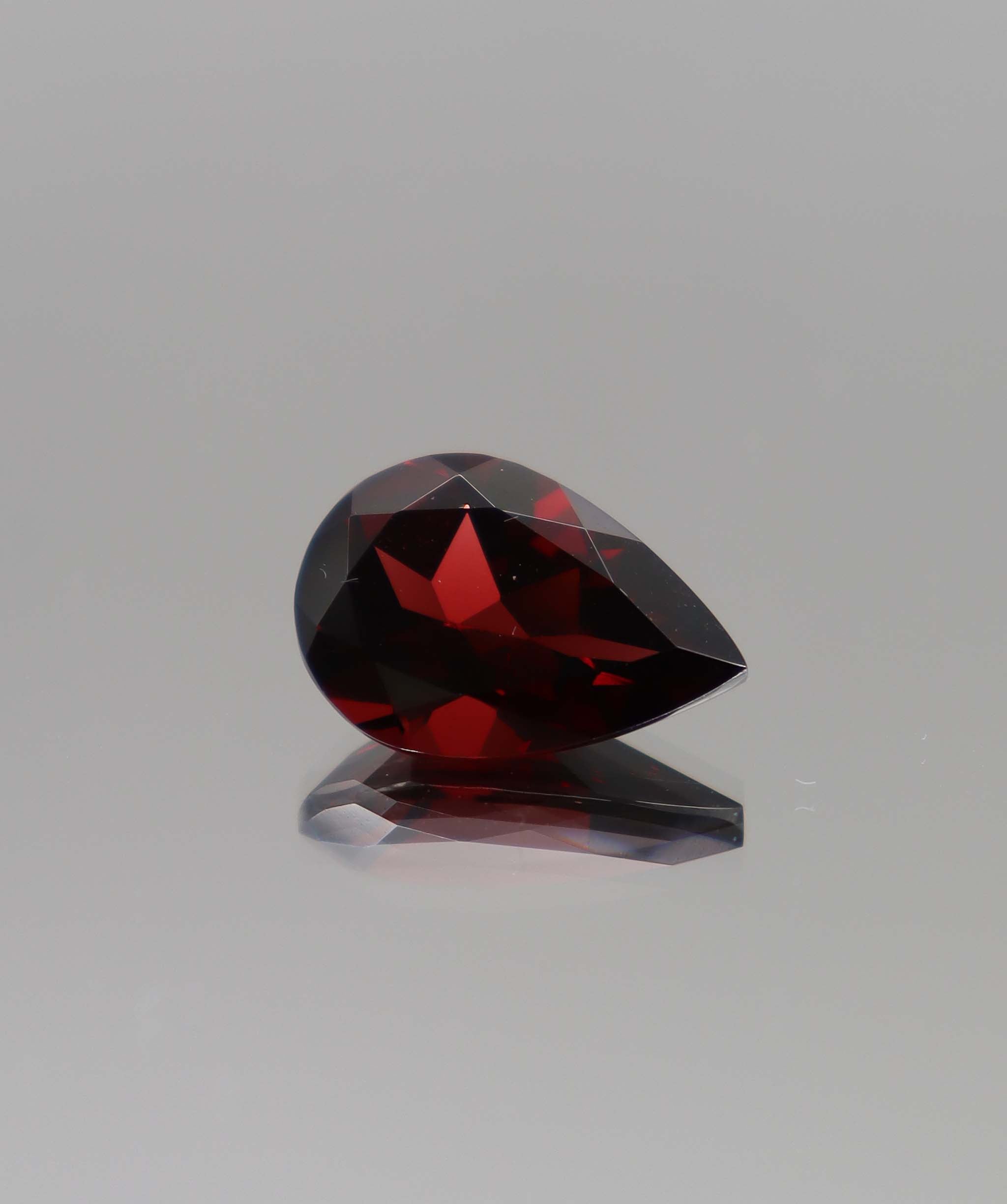Luxury Promise 8.90ct Red Garnet Pear DXBCS2862