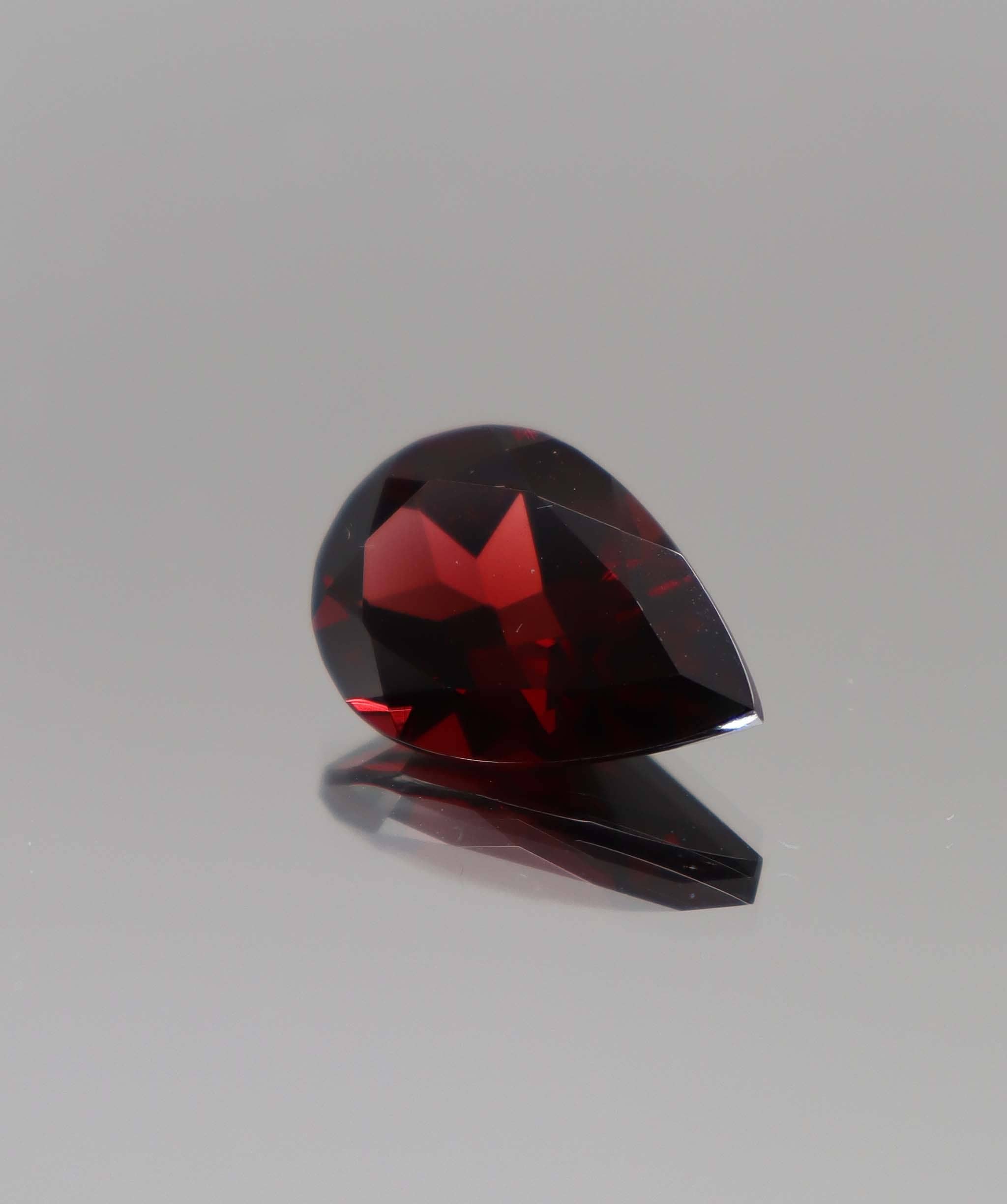 Luxury Promise 8.90ct Red Garnet Pear DXBCS2862