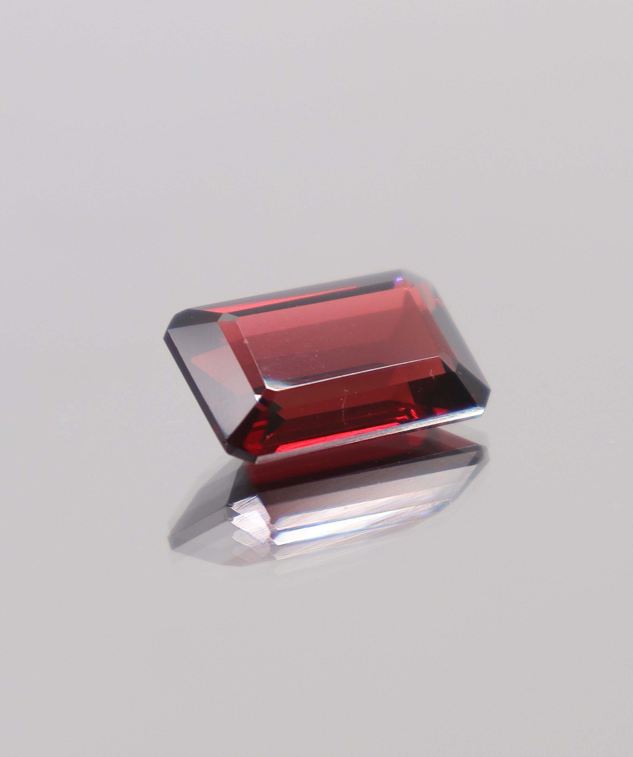 Luxury Promise 9.25ct Almandine Emerald cut DXBCS0405