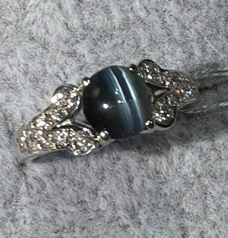 Luxury Promise Alexandrite Cat's Eye Ring 1.596ct With 0.27ct Diamonds in Pt900, 4.7g 054070 JJC9983