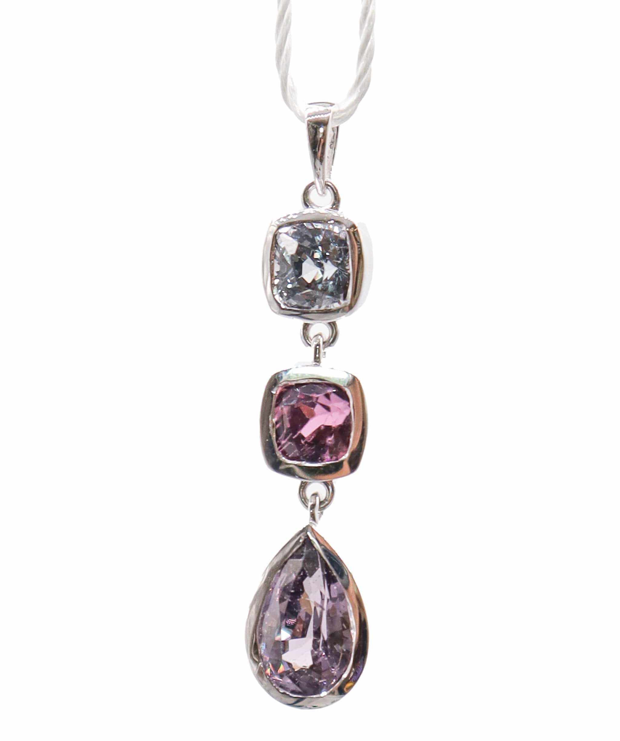 Luxury Promise bezel wg pendant spinel DXBD0403
