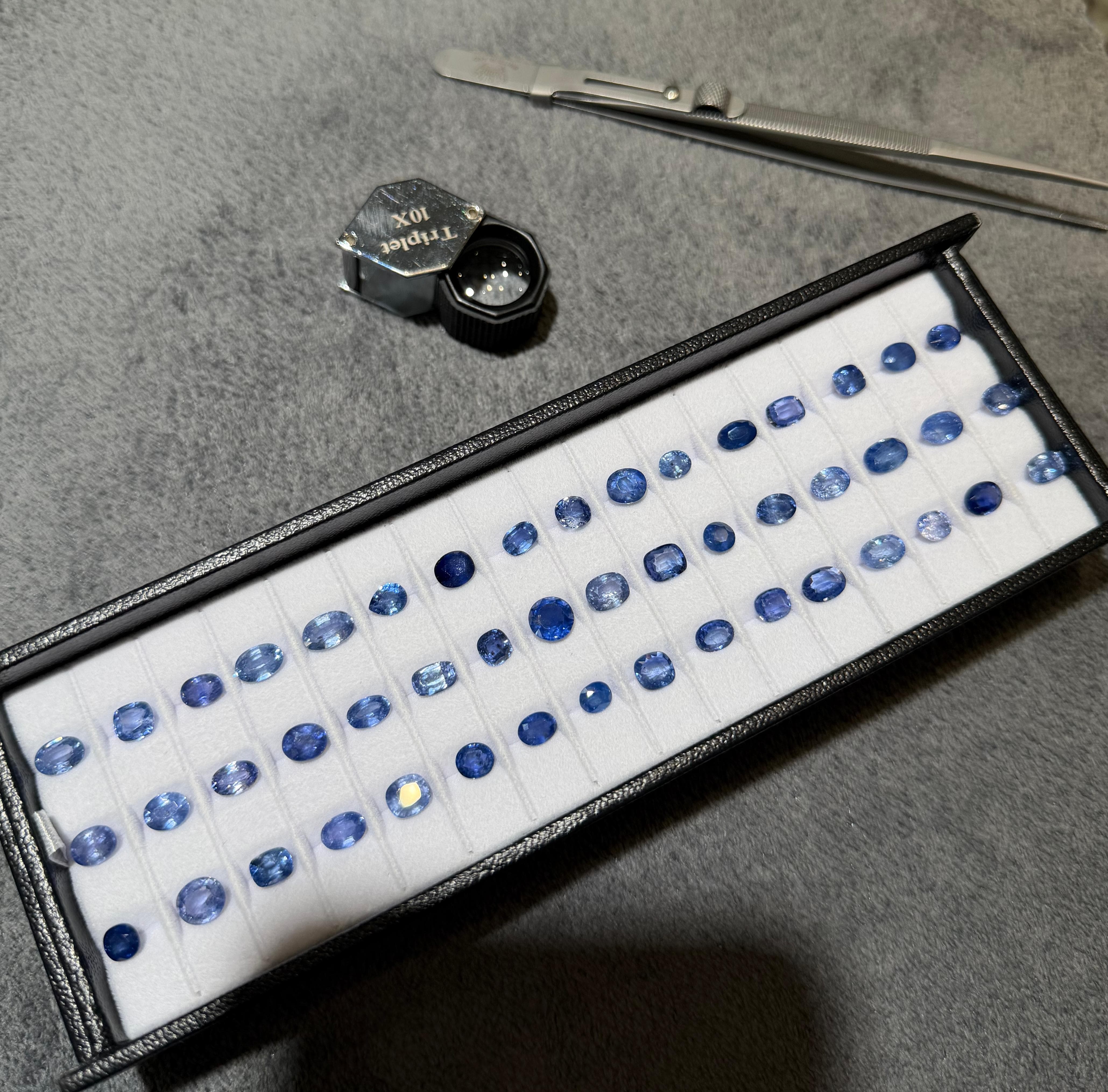 Luxury Promise Blue sapphire (heated) (price per 1 stone) DXBCS3921