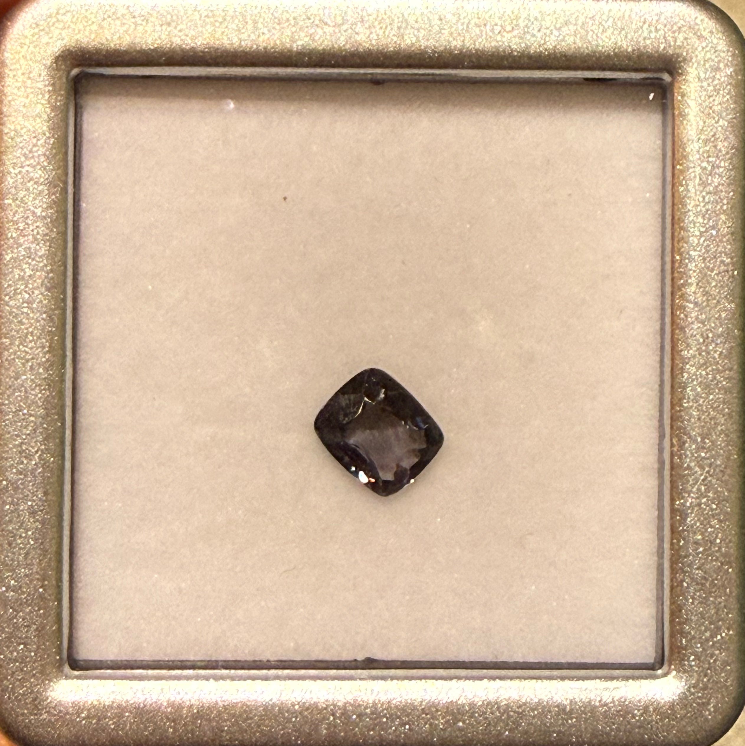 Luxury Promise Burmese Spinel 24 DXBS5543