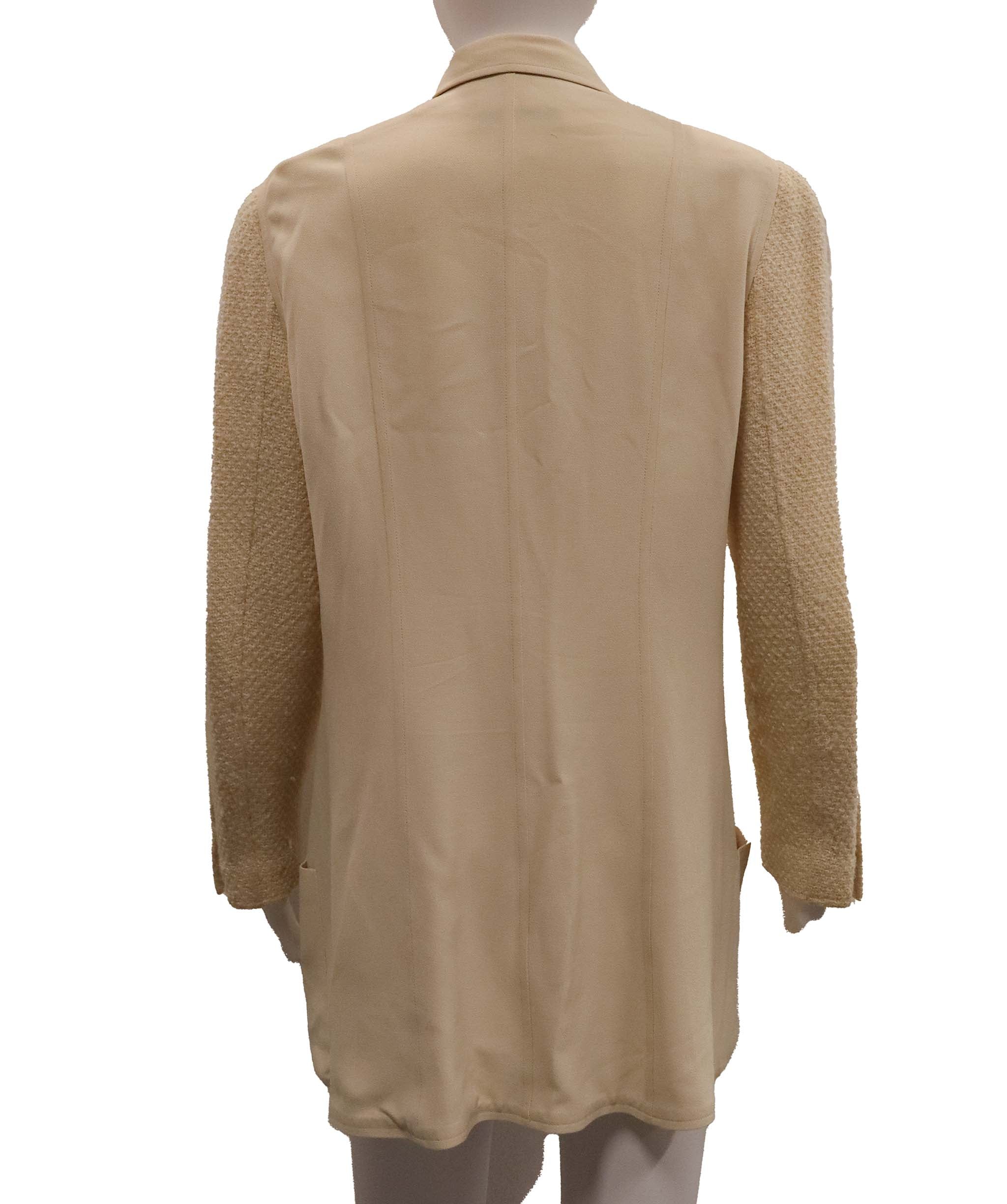 Luxury Promise Chanel Vintage Light Beige Jacket DXBCS0724