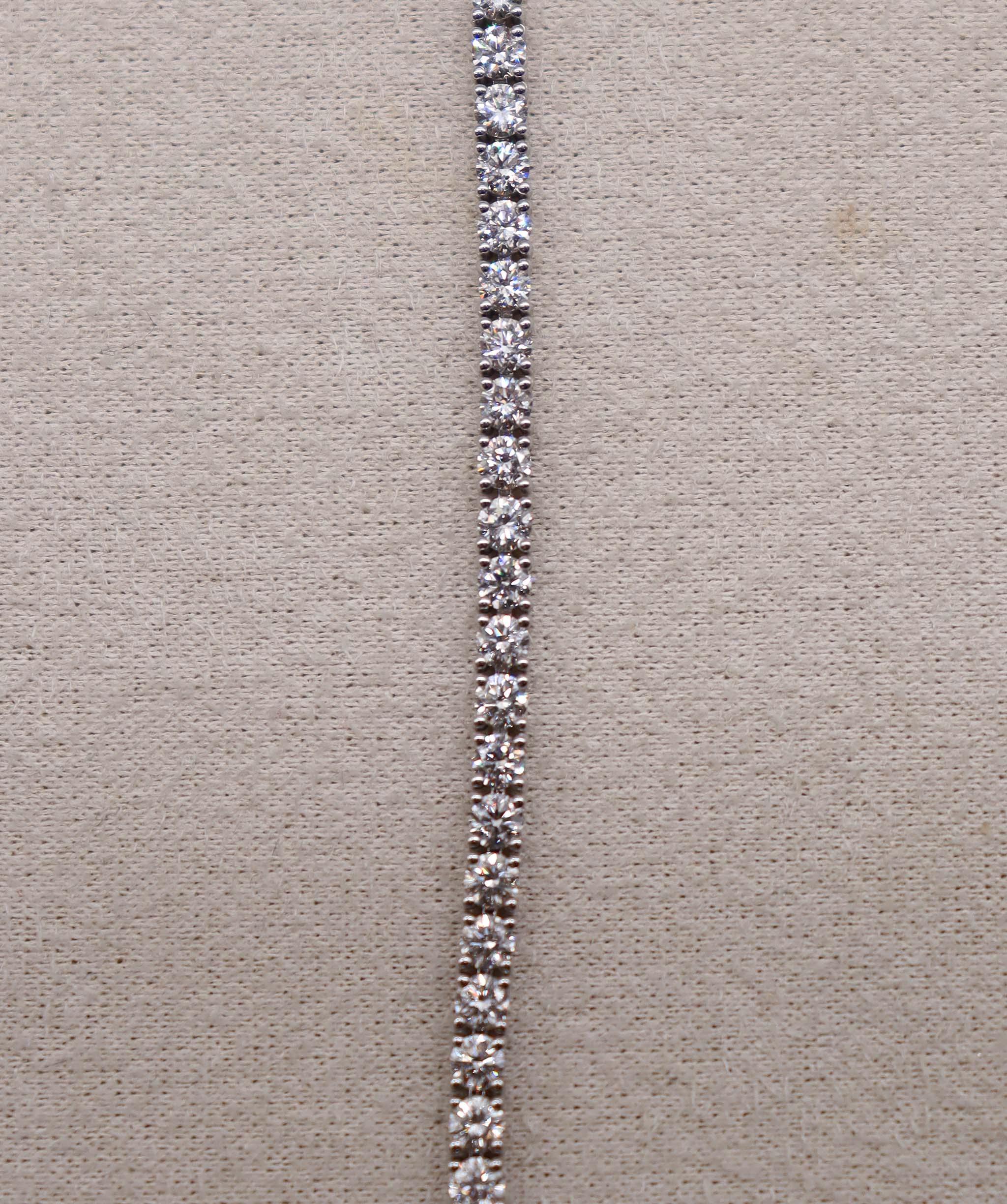 Luxury Promise Classic Tennis Bracelet Diamonds 18k Gold ASC6884