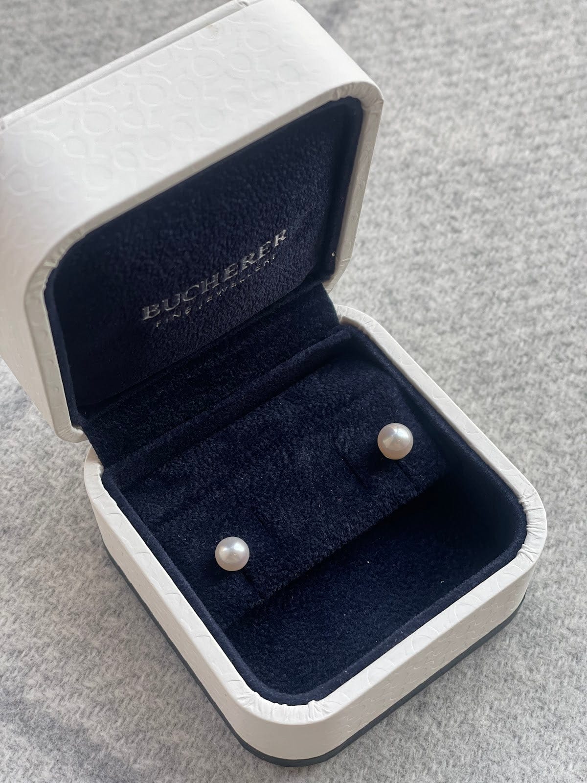 Luxury Promise Classics ear pin White 6.5 mm-7 mm 18K white gold + 2 cultured pearls Akoya. 6.5 mm-7 mm ALTC0459