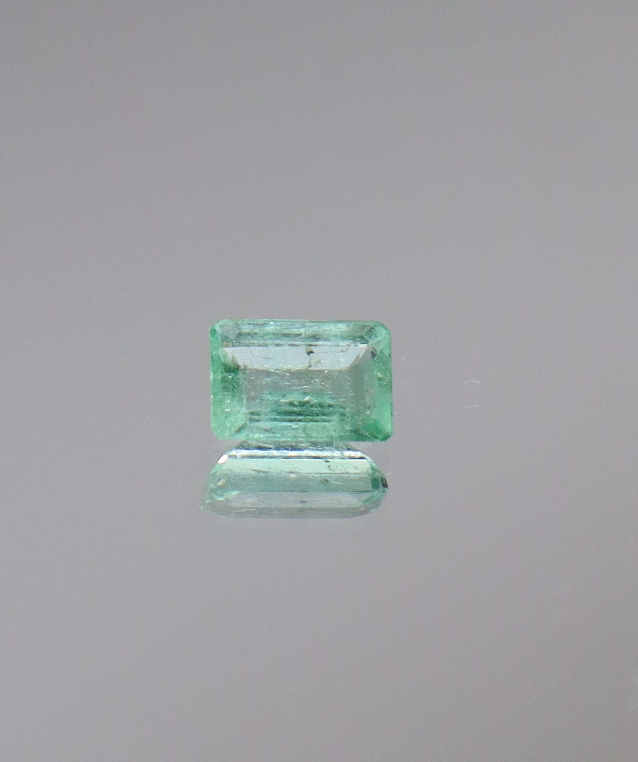 Luxury Promise Colombian Emerald DXBCS0801
