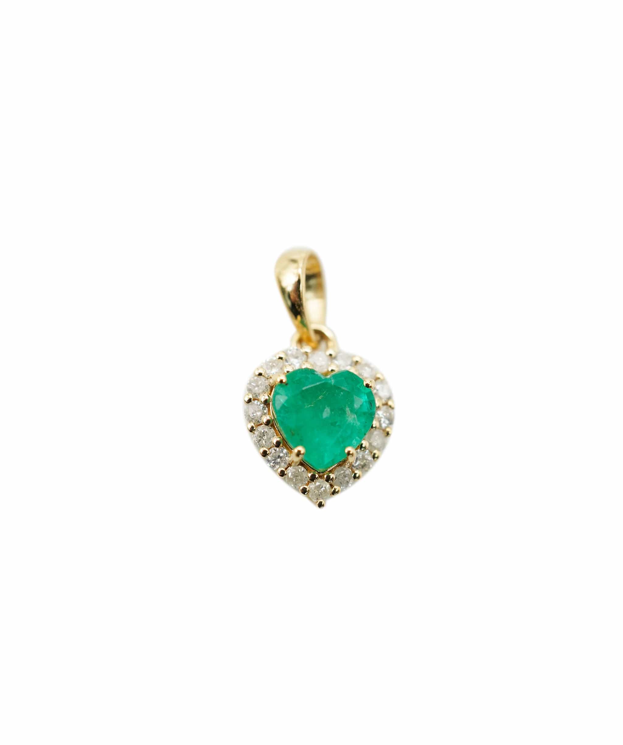 Luxury Promise columbian emerald heart pedant with diamond 0.9 ct DXBV0038