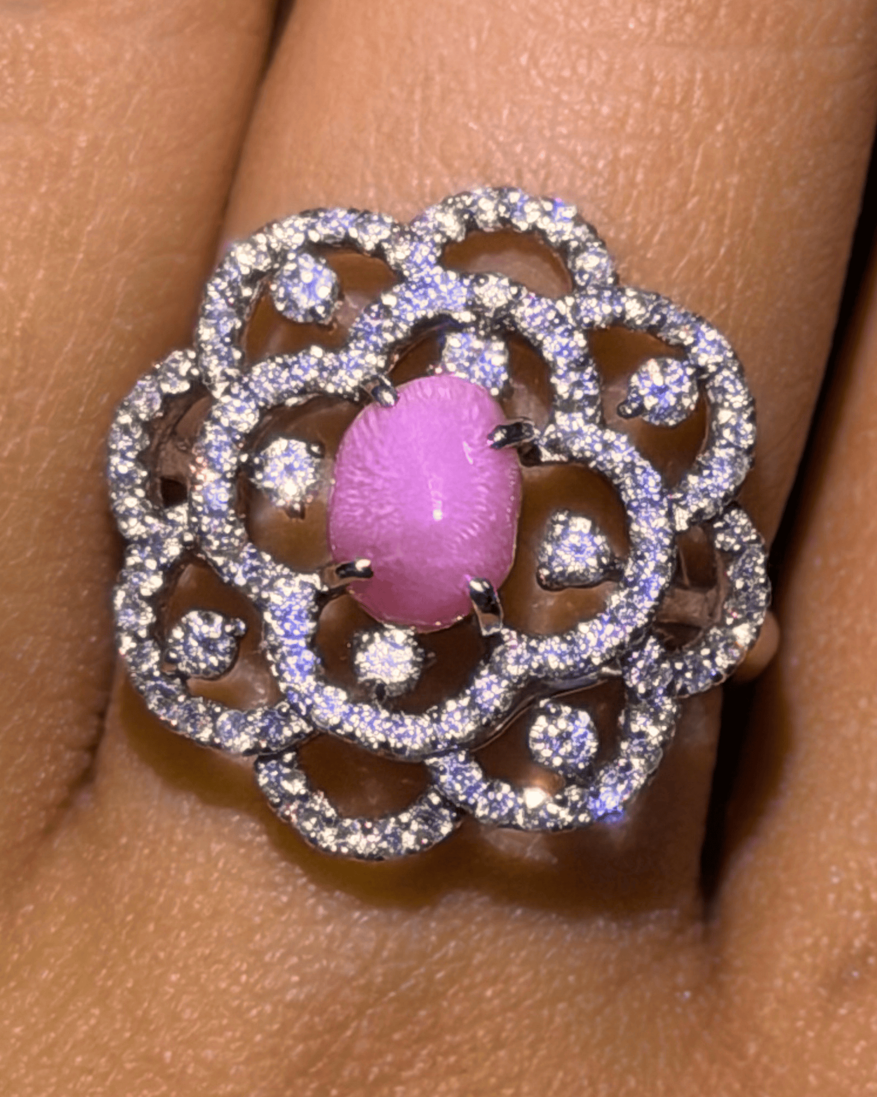 Luxury Promise Conch Pearl Ring with Diamond Filigree Cluster Design in PT900 / 5.7g, PA1.31ct, D0.77ct 37S58 JJC0144