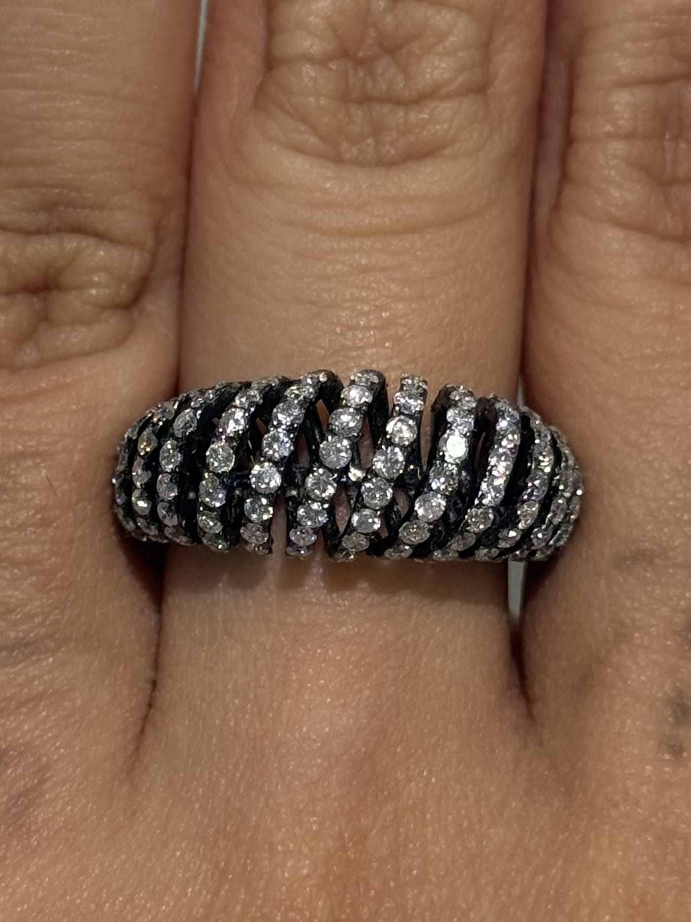Luxury Promise Diamond Wave Dome Ring in 18K / 5.10g, D1.50ct / Size 6.25 US 024448 JJC0010