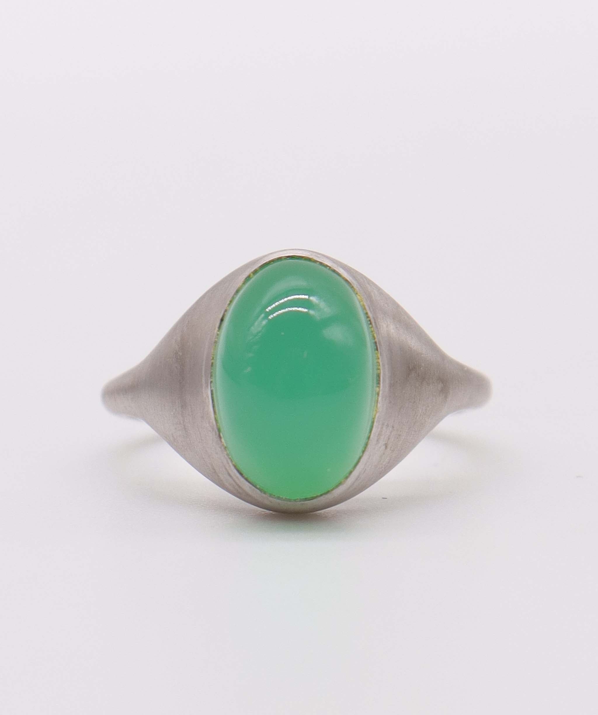Luxury Promise Divine Green Chrysoprase Signet Ring in 18K Gold DXBCS2213