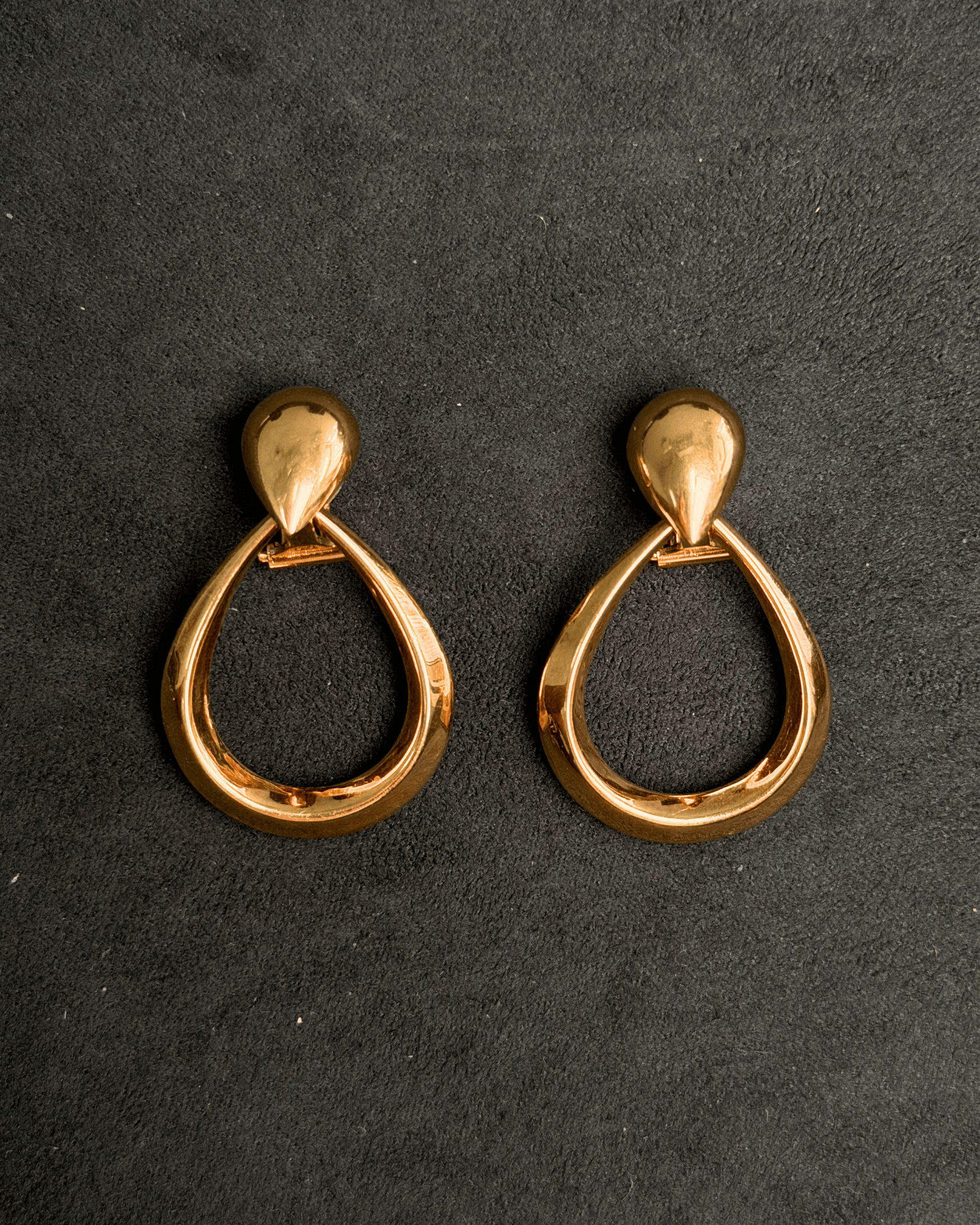 Luxury Promise Doorknocker Hoops in 18K - 5.6g 053011 JJC0211
