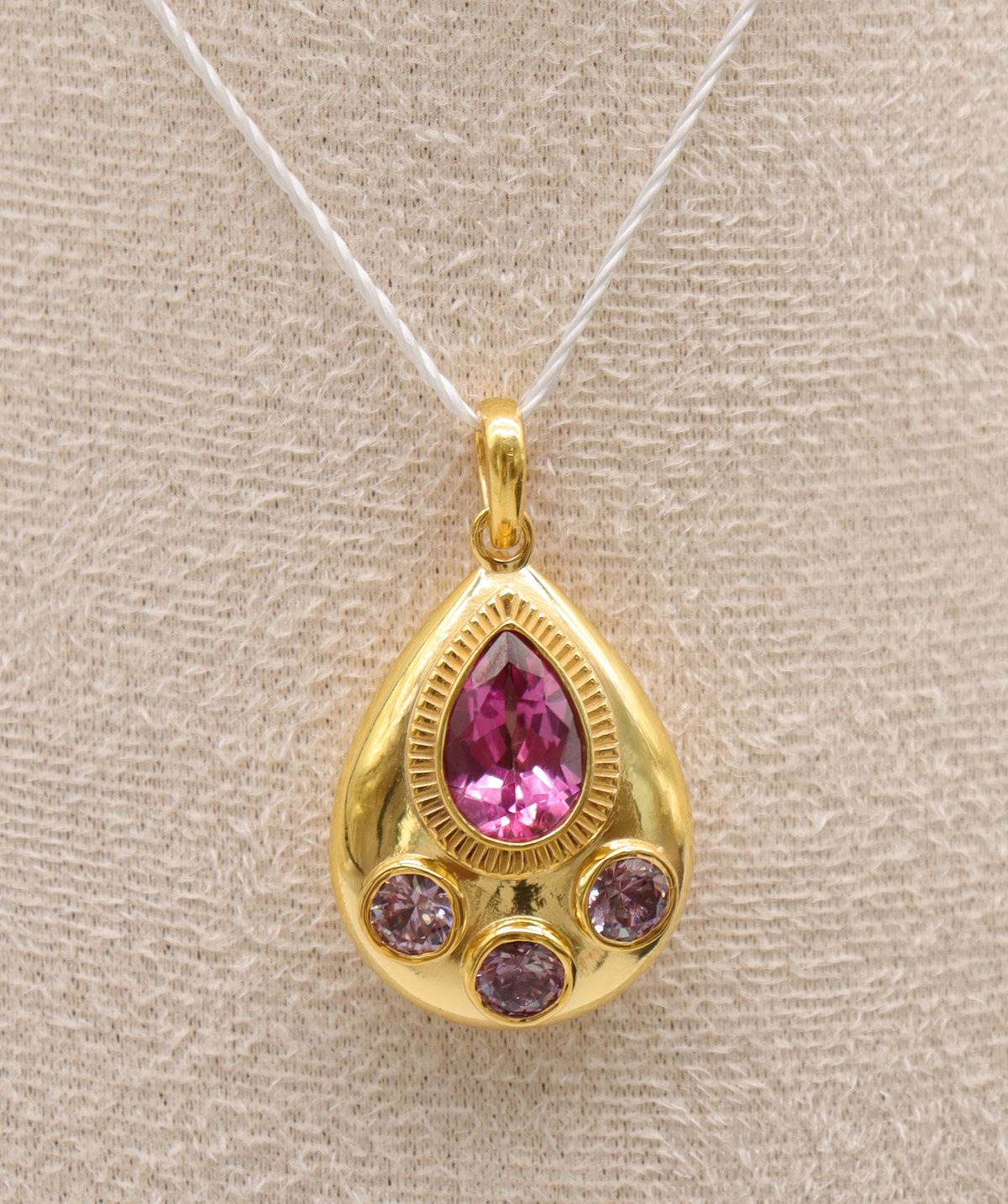 Luxury Promise GEMGOCHI Pear shape DXBS6609