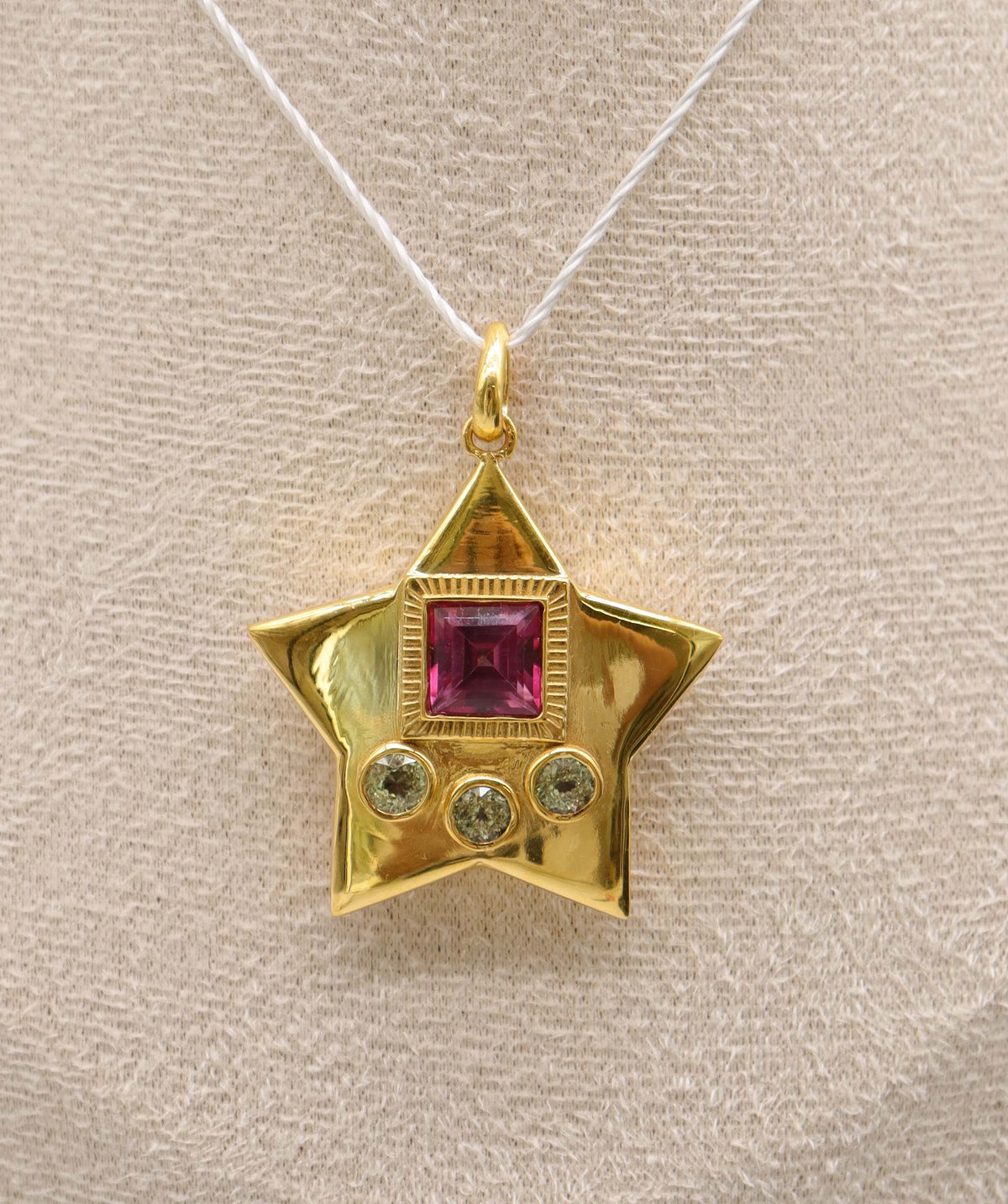 Luxury Promise GEMGOCHI star shape DXBS6611