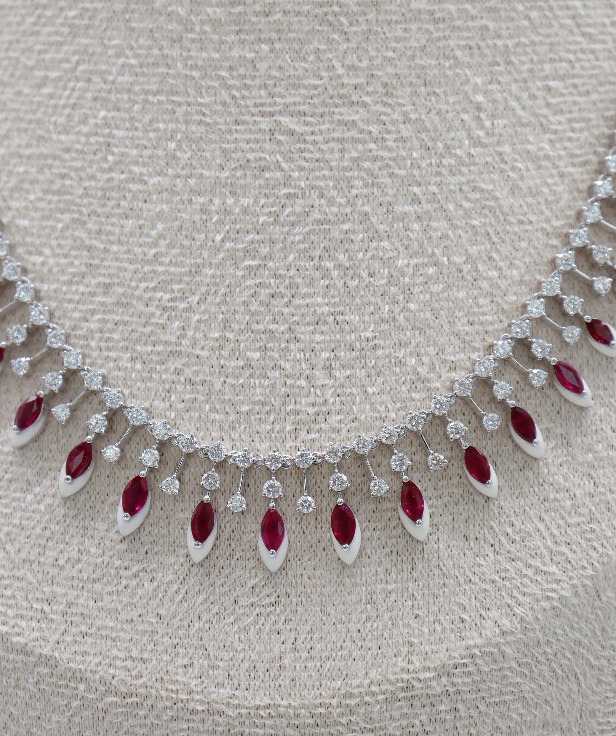 Luxury Promise KAMYEN 3.63CT MOZ MQ AND ROUND DIAMOND CHOKER Pendant P-F43G