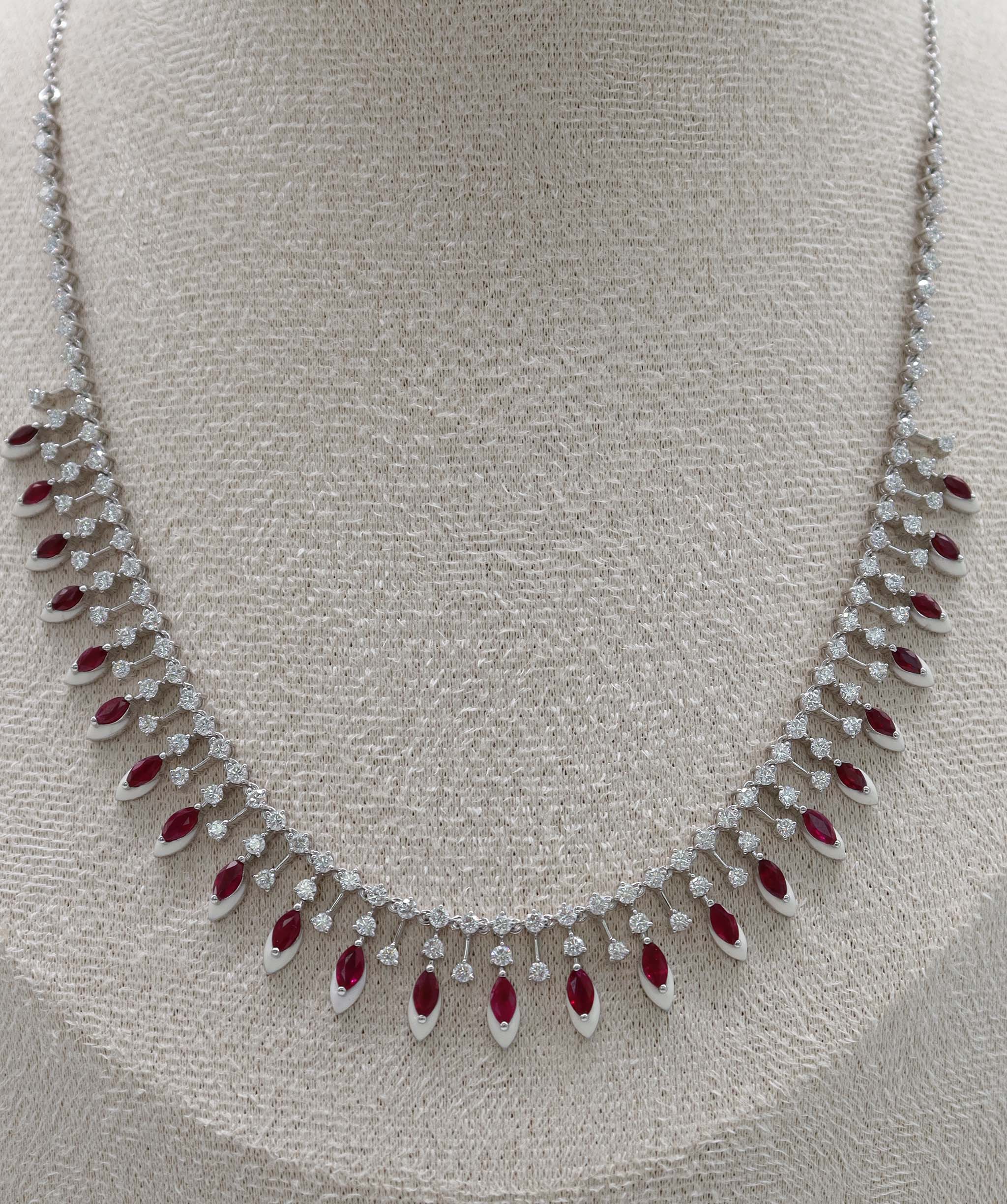 Luxury Promise KAMYEN 3.63CT MOZ MQ AND ROUND DIAMOND CHOKER Pendant P-F43G