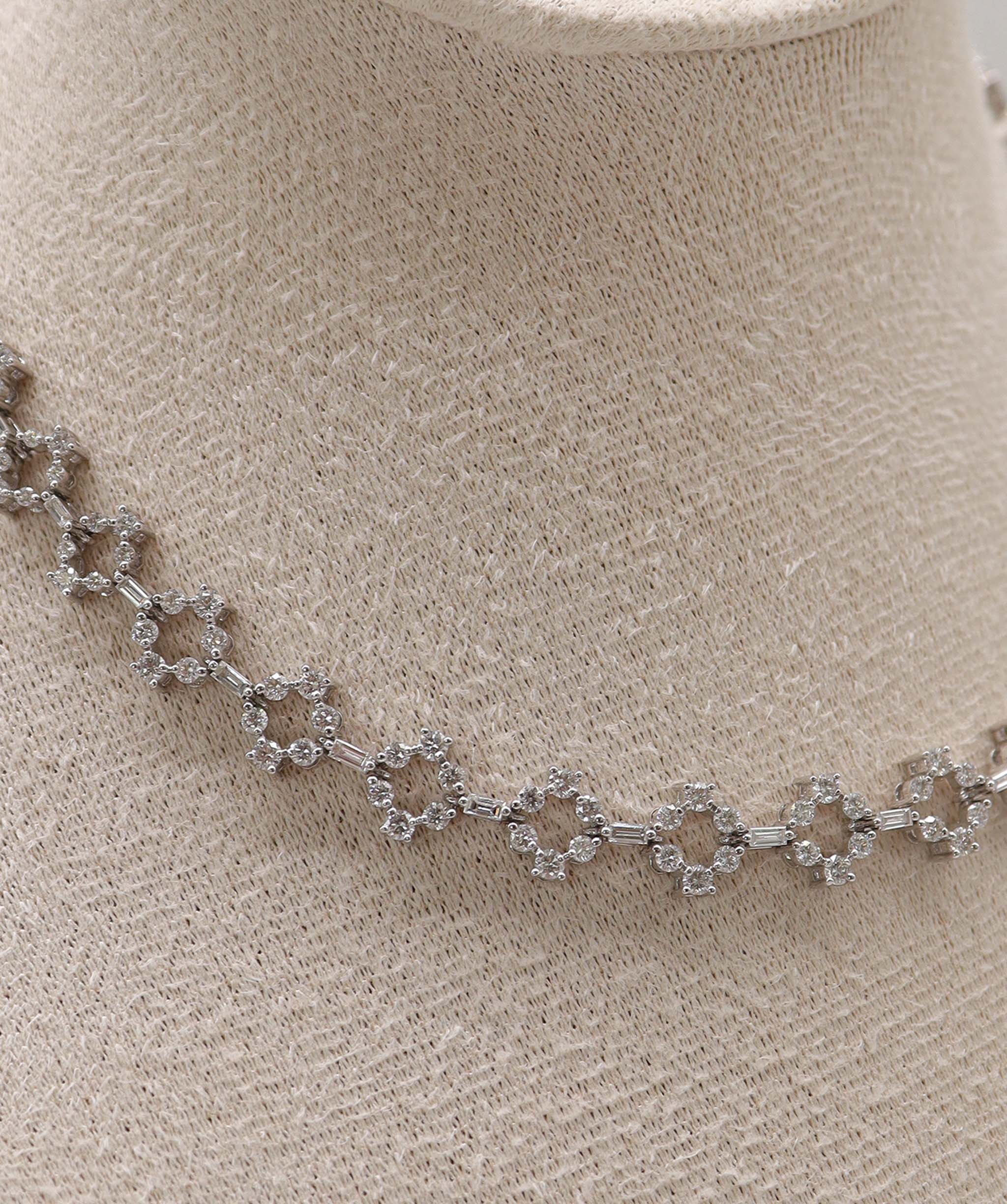 Luxury Promise Necklace Gold: 16.638 / Diamond: 3.600 NK-K51 ASC6643