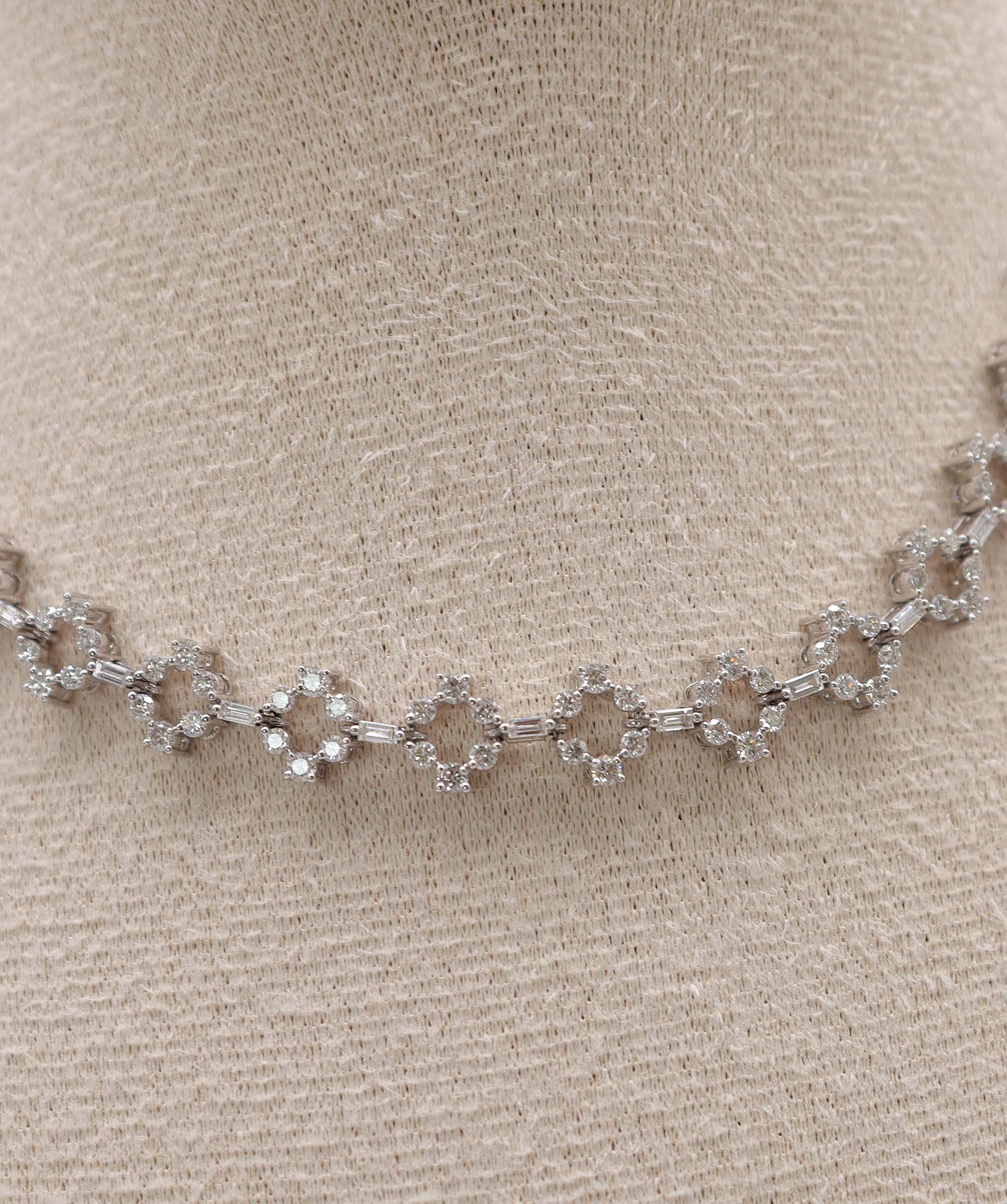 Luxury Promise Necklace Gold: 16.638 / Diamond: 3.600 NK-K51 ASC6643