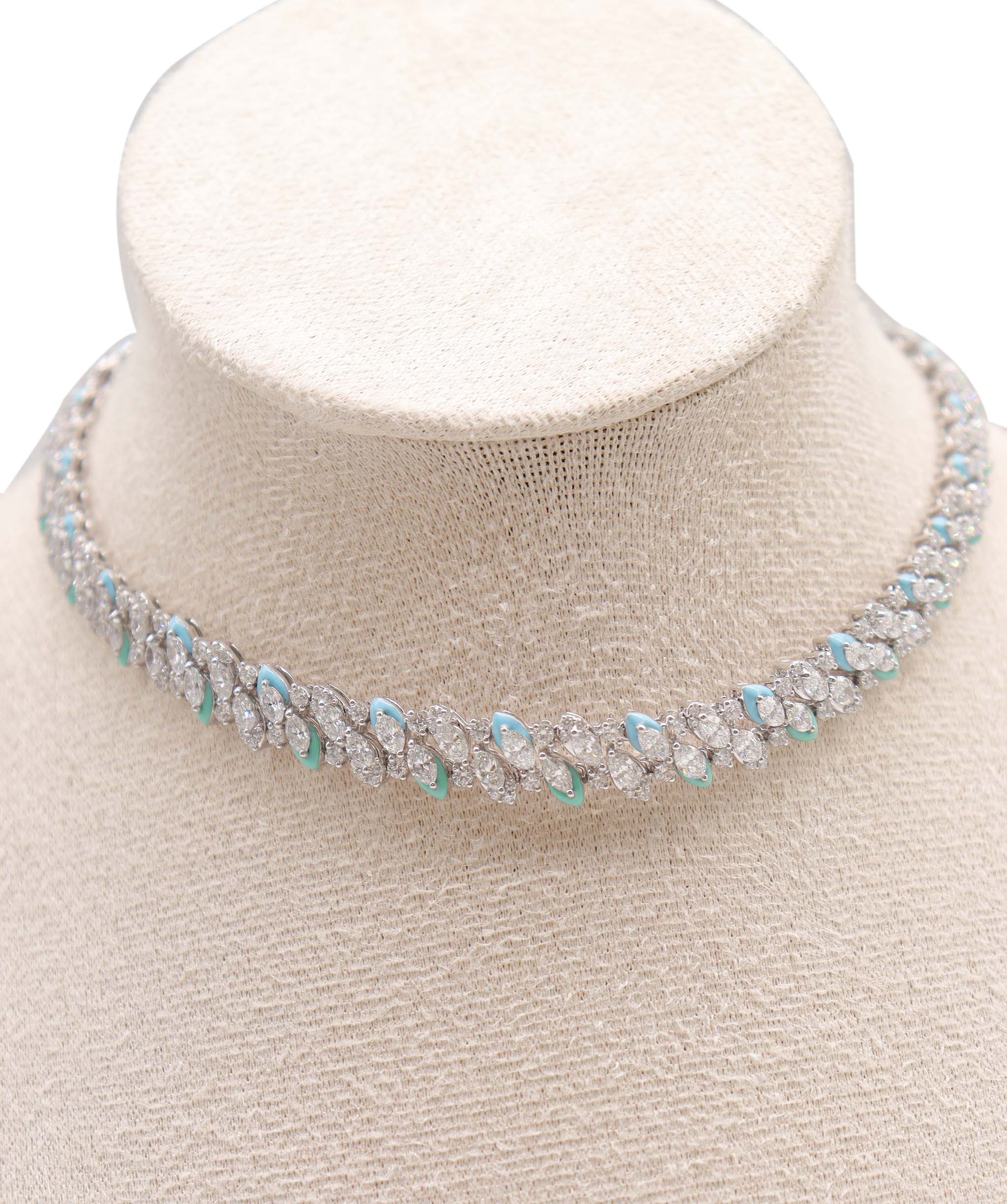 Luxury Promise Necklace gold:23.213/diamond:7.040/gross:24.621/P-E41G ASC6679