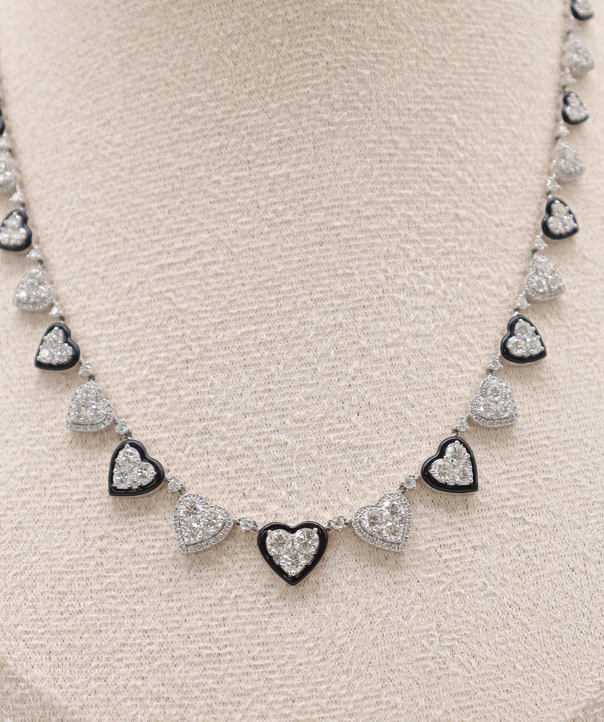 Luxury Promise Necklace Pendant Gold: 15.772 / Diamond: 5.090 P-D23K ASC6656