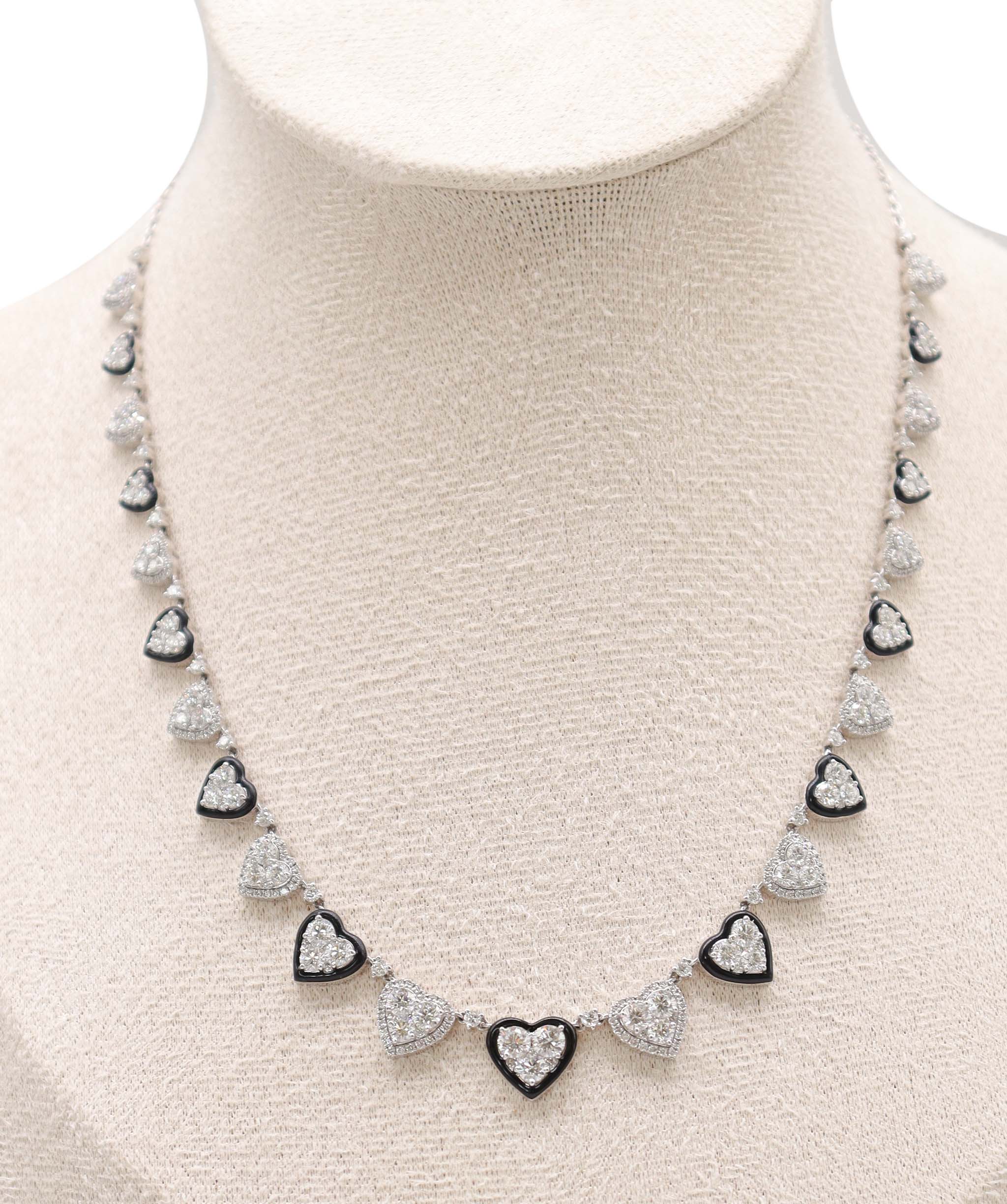 Luxury Promise Necklace Pendant Gold: 15.772 / Diamond: 5.090 P-D23K ASC6656