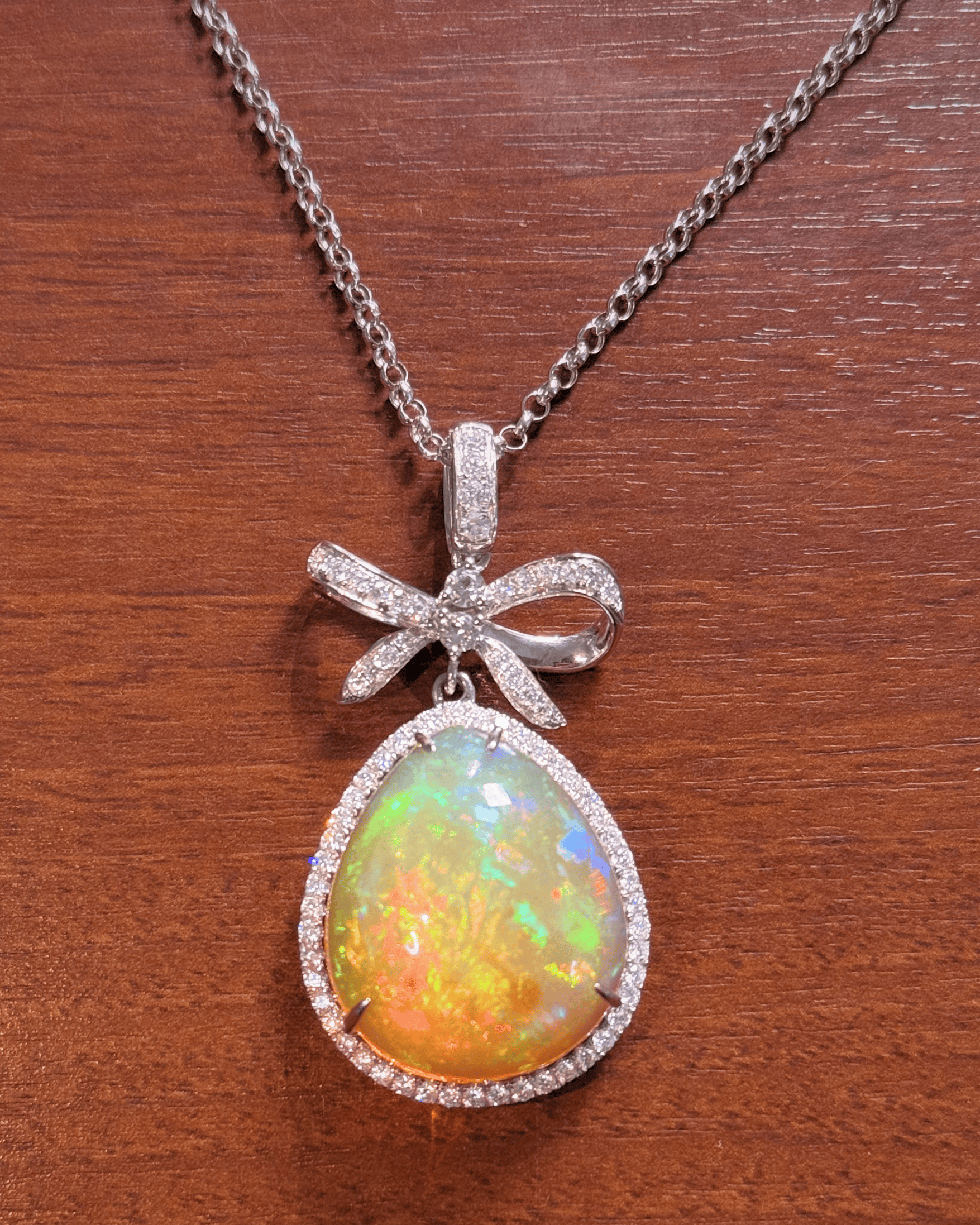 Luxury Promise Opal Necklace with Bow in 18K / 20.3g, OP27.3ct, D1.5ct 5681 JJC0172