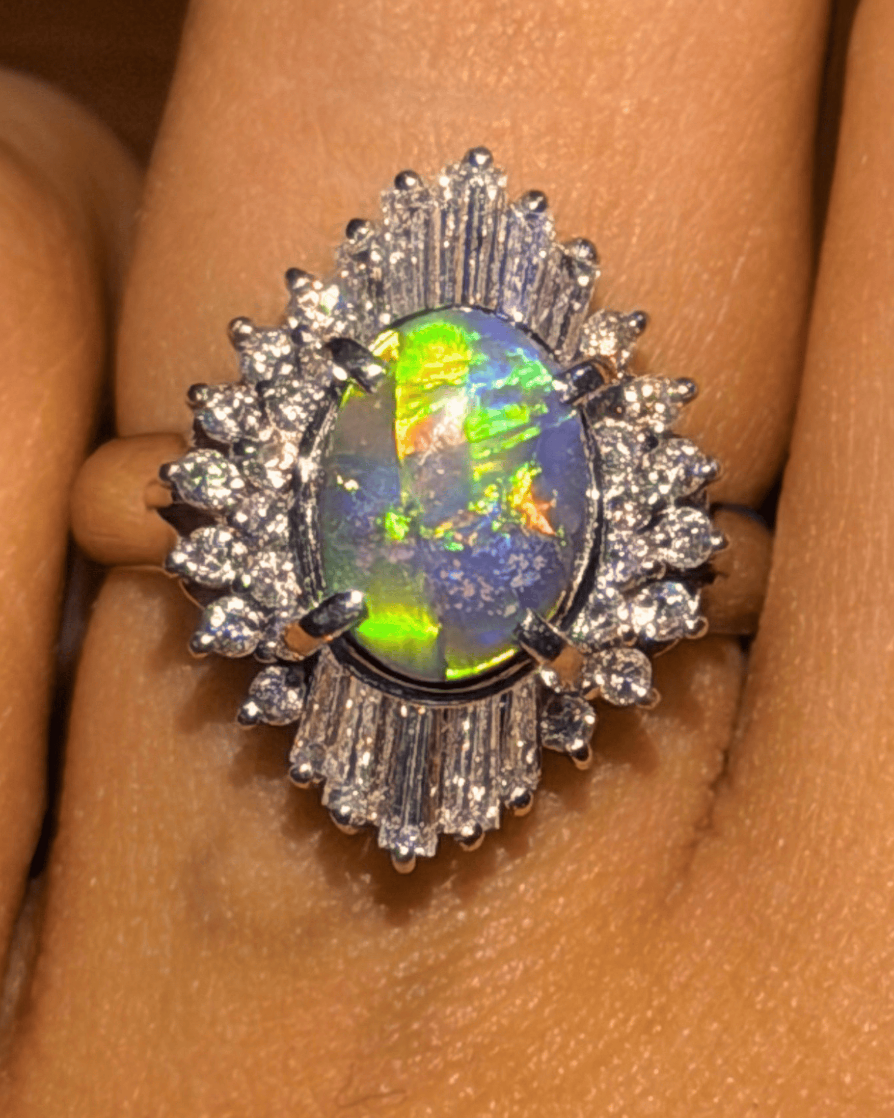 Luxury Promise Opal Ring with Diamond Halo in PT900 / 7.37g, OP1.12ct, D0.76ct 6051 JJC0130