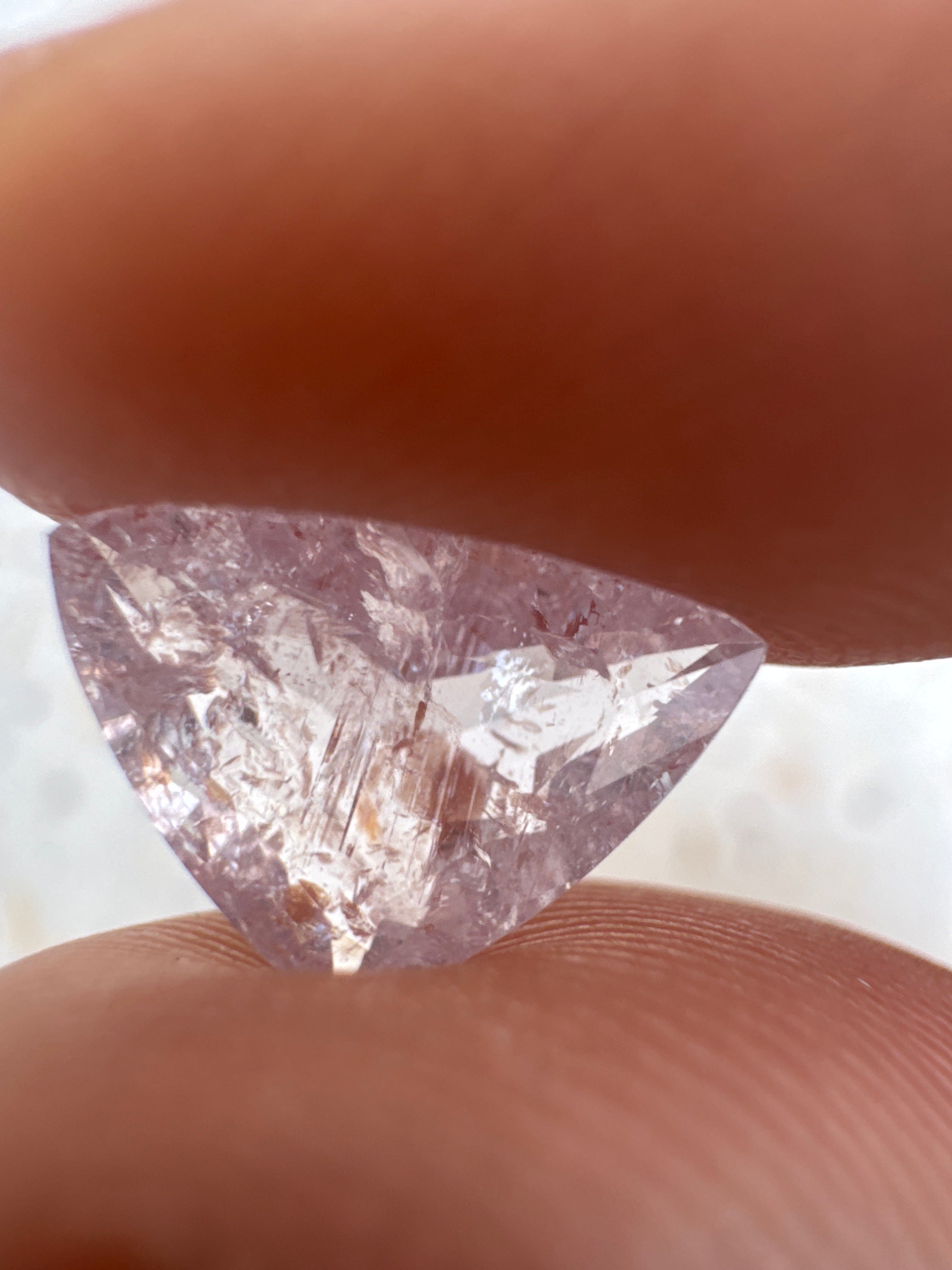 Luxury Promise Paraiba Pink 2.76ct DXBCD1077