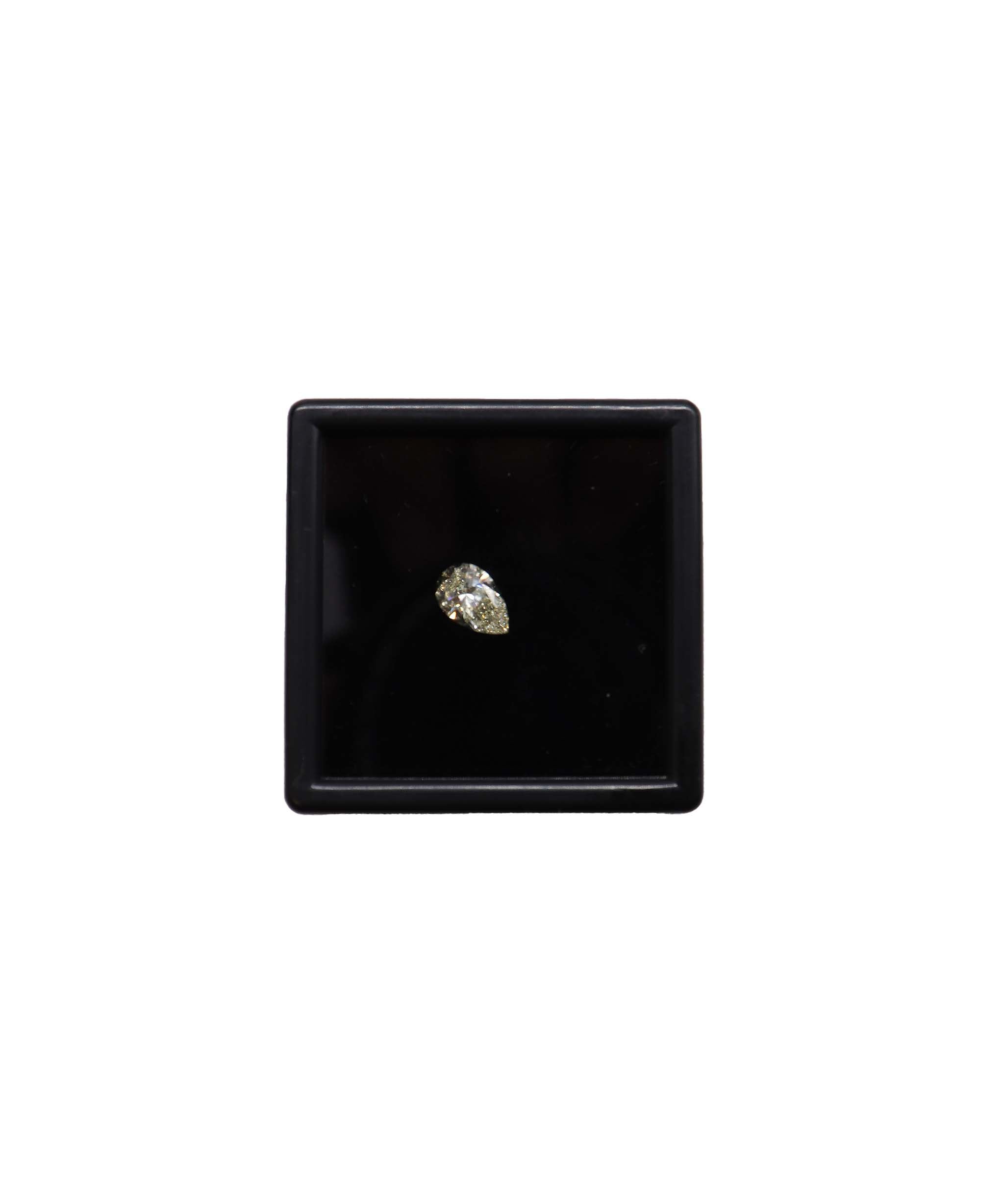 Luxury Promise Pear Shape Diamond AVL1526