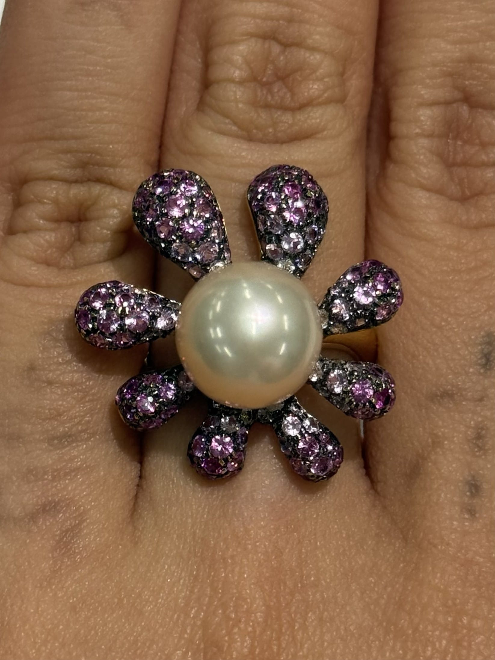 Luxury Promise Pearl Floral Cluster Ring with Pink Sapphires in 18K / 11.30g, PA10.5mm, PS2.59ct / Size 5.5 US 022352 JJC0015