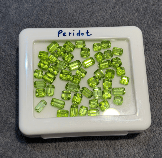 Luxury Promise Peridot from Pakistan (price for 1 stone) DXBCS2726