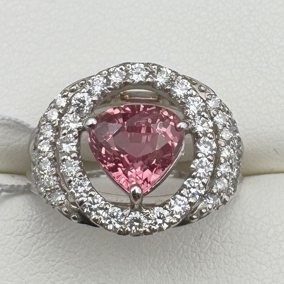 LUXURY PROMISE PT900 Padparadscha Sapphire Ring 2.27ct DA 0.78ct 9.5g GIA Grade/GRJ
Madagascar 24-45183-0