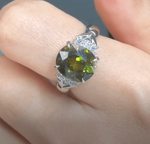 Luxury Promise Pt900 Sphene Ring J0416DWBRX
