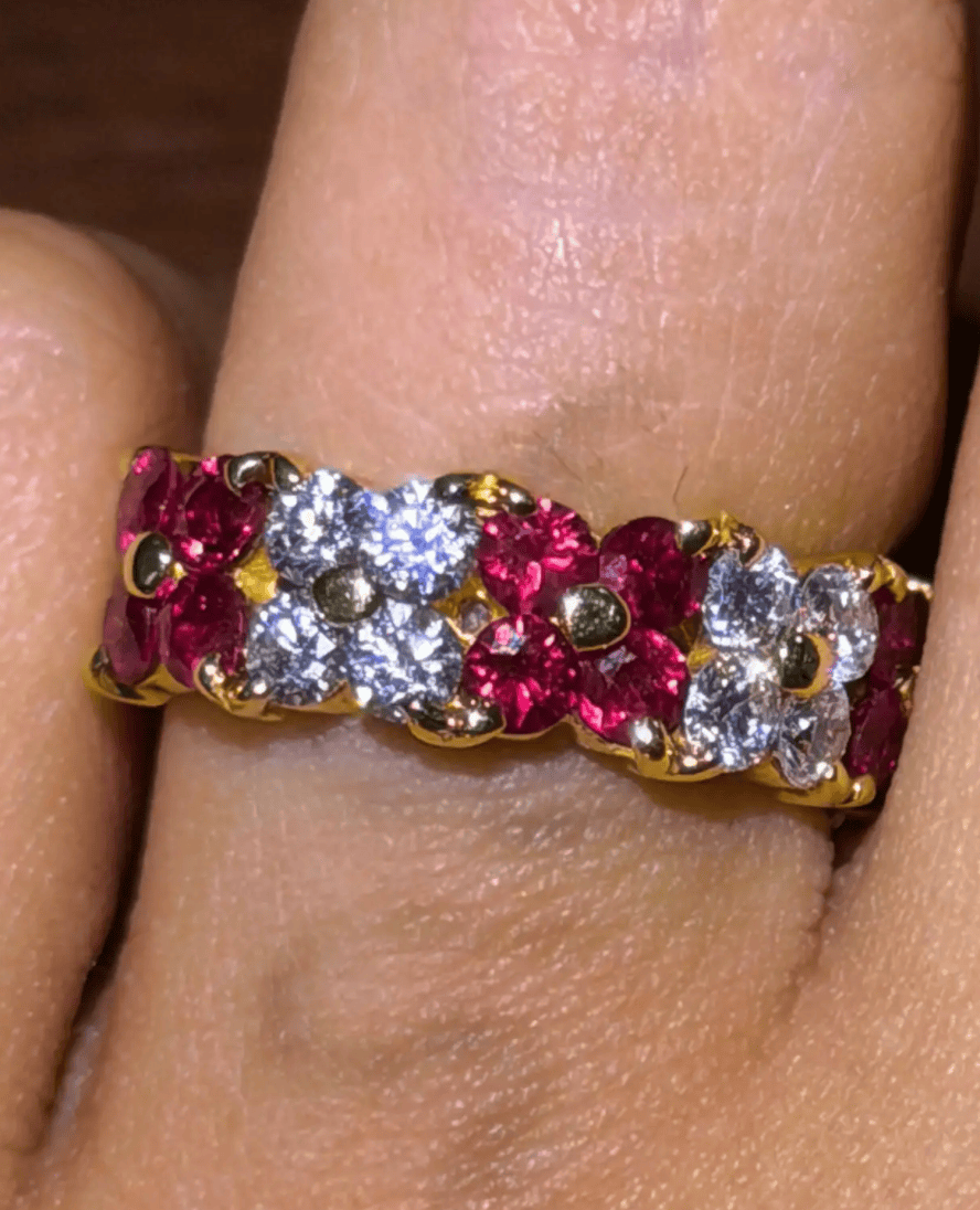 Luxury Promise Ruby Flower Band with Diamond Cluster Band in 18K / 5.3g, R1.3ct, D0.71ct 82SNS JJC0063