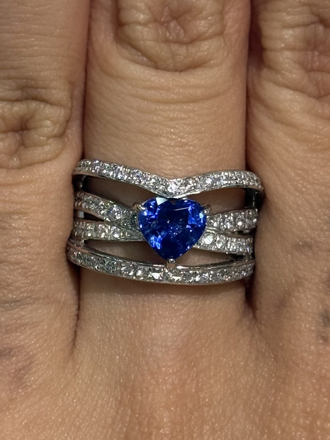 Luxury Promise Sapphire Ring with Diamond Pavé Band in PT900 / 10.30g, S1.42ct, D0.82ct / Size 6 US 020276 JJC0018