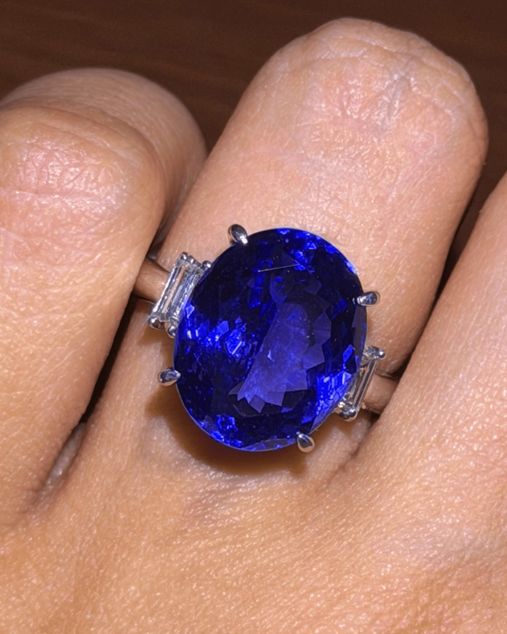 Luxury Promise Tanzanite Ring with Diamond Accents in PT900 / 9.4g, TZ9.9ct, D0.31ct 55824 JJC0114