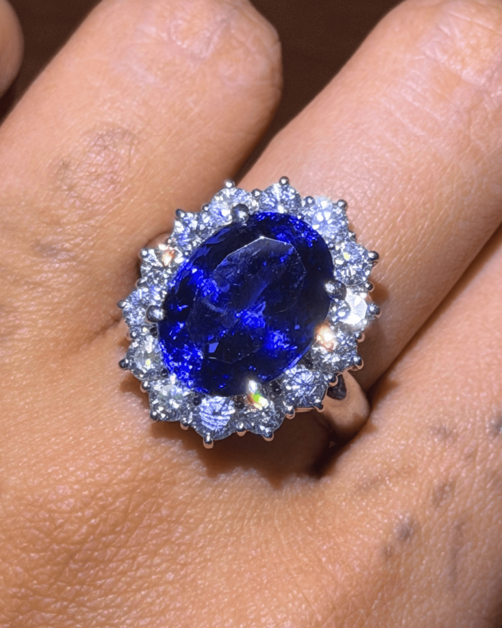 Luxury Promise Tanzanite Ring with Diamond Halo in PT900 / 16.9g, TZ11.31ct, D2.49ct 5357N JJC0152