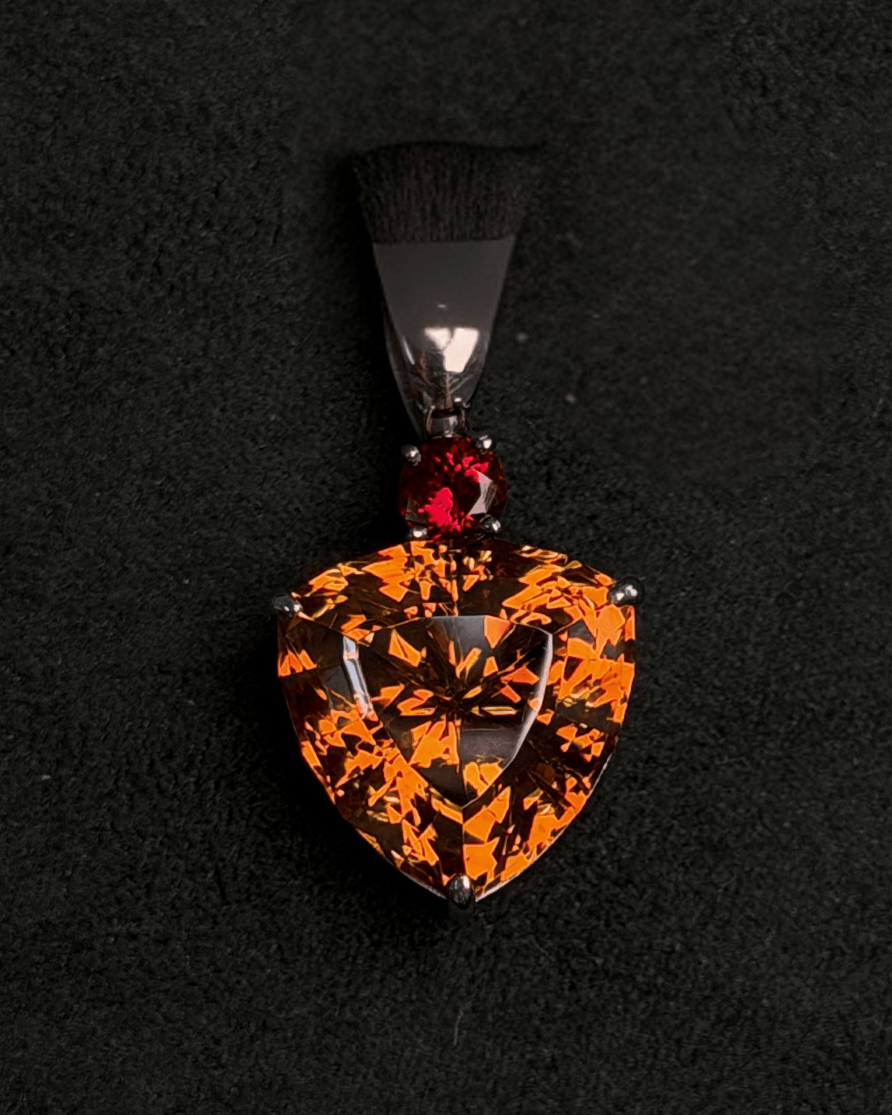 Luxury Promise Trillion Cut Sphalerite & Garnet Pendant in PT900, SFR16.25ct GA0.45ct 051884 JJC0235