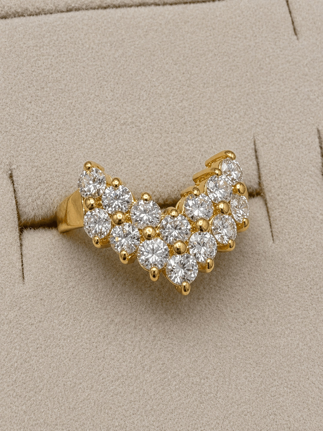 Luxury Promise V-shaped Diamond Ring in 18K / D 1.05ct 0055 JJC0807
