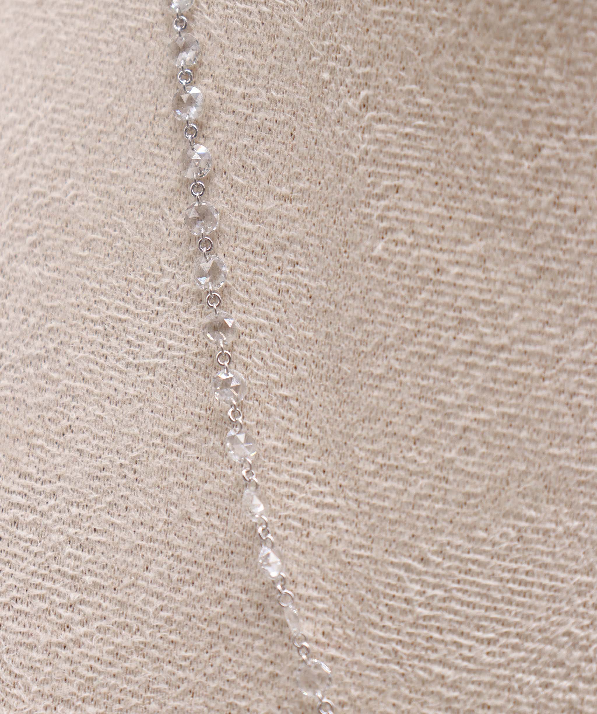 LUXURY PROMISE WHITE 3 DRILL ROSECUT NECKLACE TW: 9.01CT GOLD: 2.91G C12206