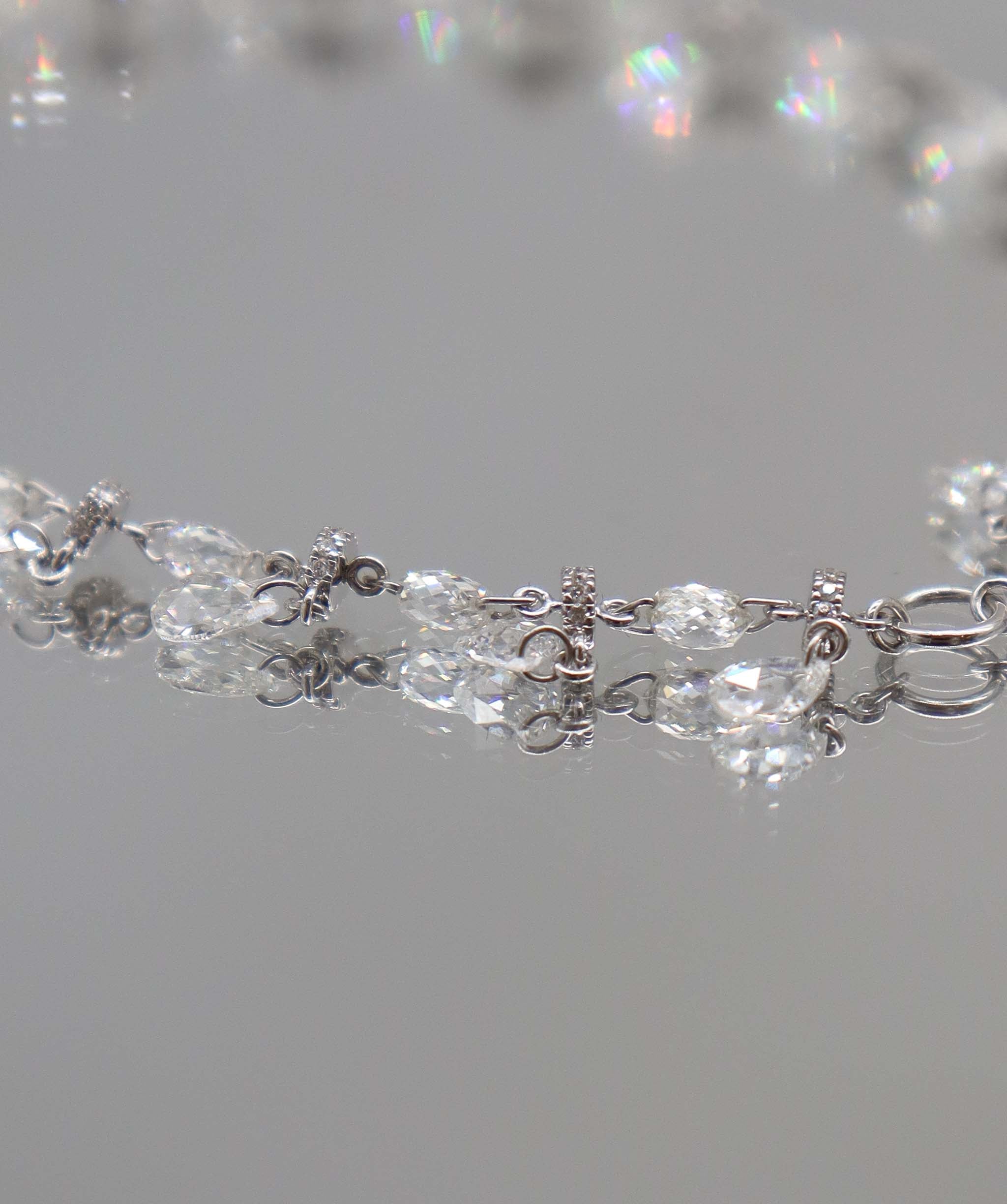 LUXURY PROMISE WHITE BRIOLETTE WHITE PEAR ROSECUT BRACELET TW:5.26CT GOLD:2.97G B3334