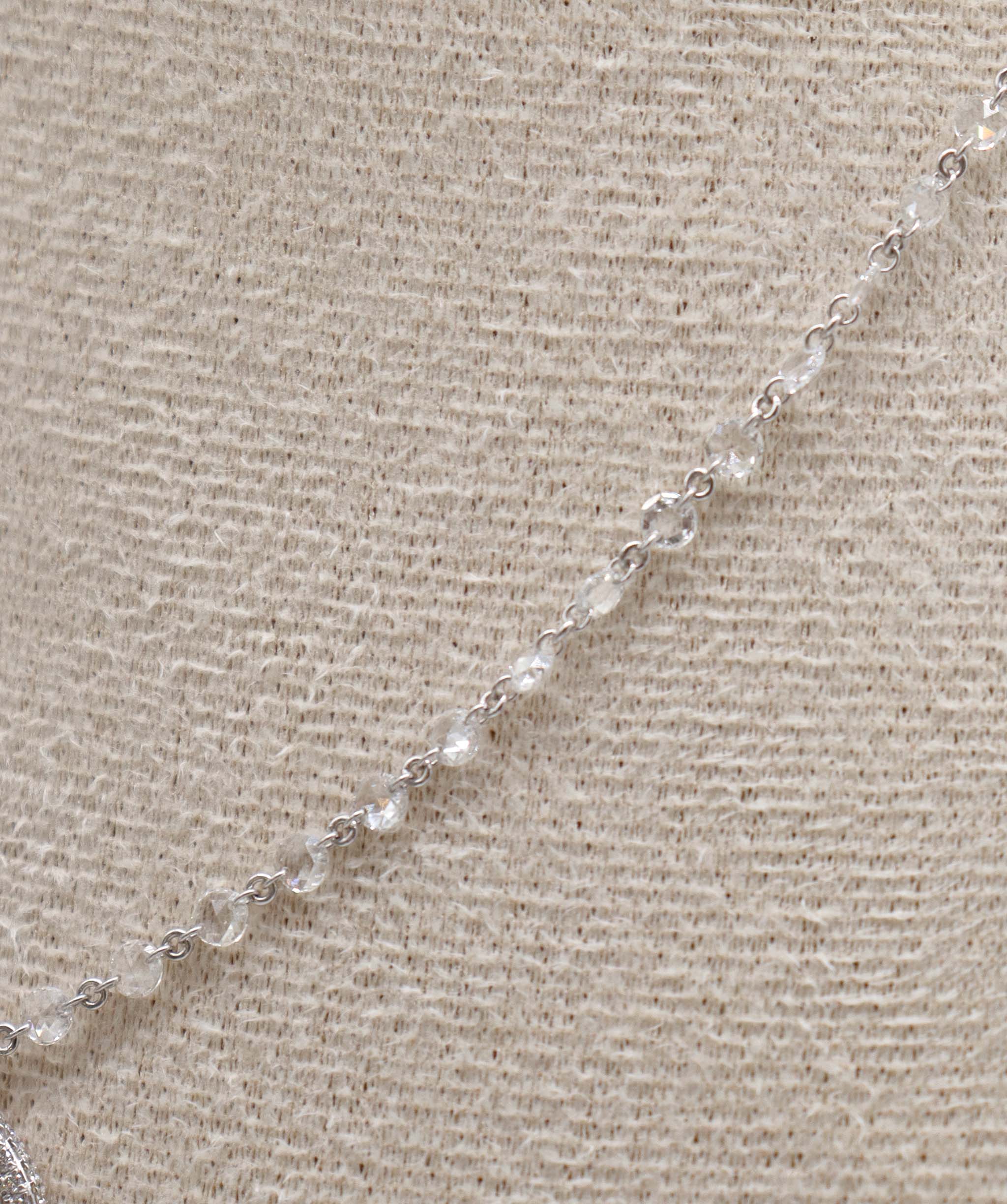 LUXURY PROMISE WHITE PEAR ROSECUT NECKLACE TW: 5.16CT GOLD:3.20G C12338