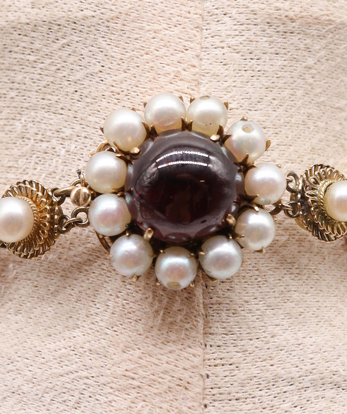 Luxury Promise An Antique Garnet and Pearl Necklace WA24120