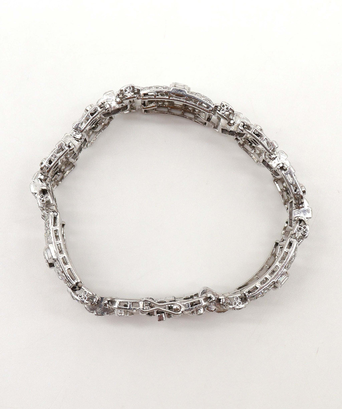 Luxury Promise An Art Deco Diamond Bracelet WA19282