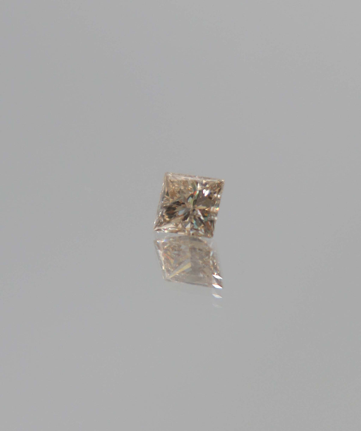 Luxury Promise 0.44ct Diamond Princess DXBN0670