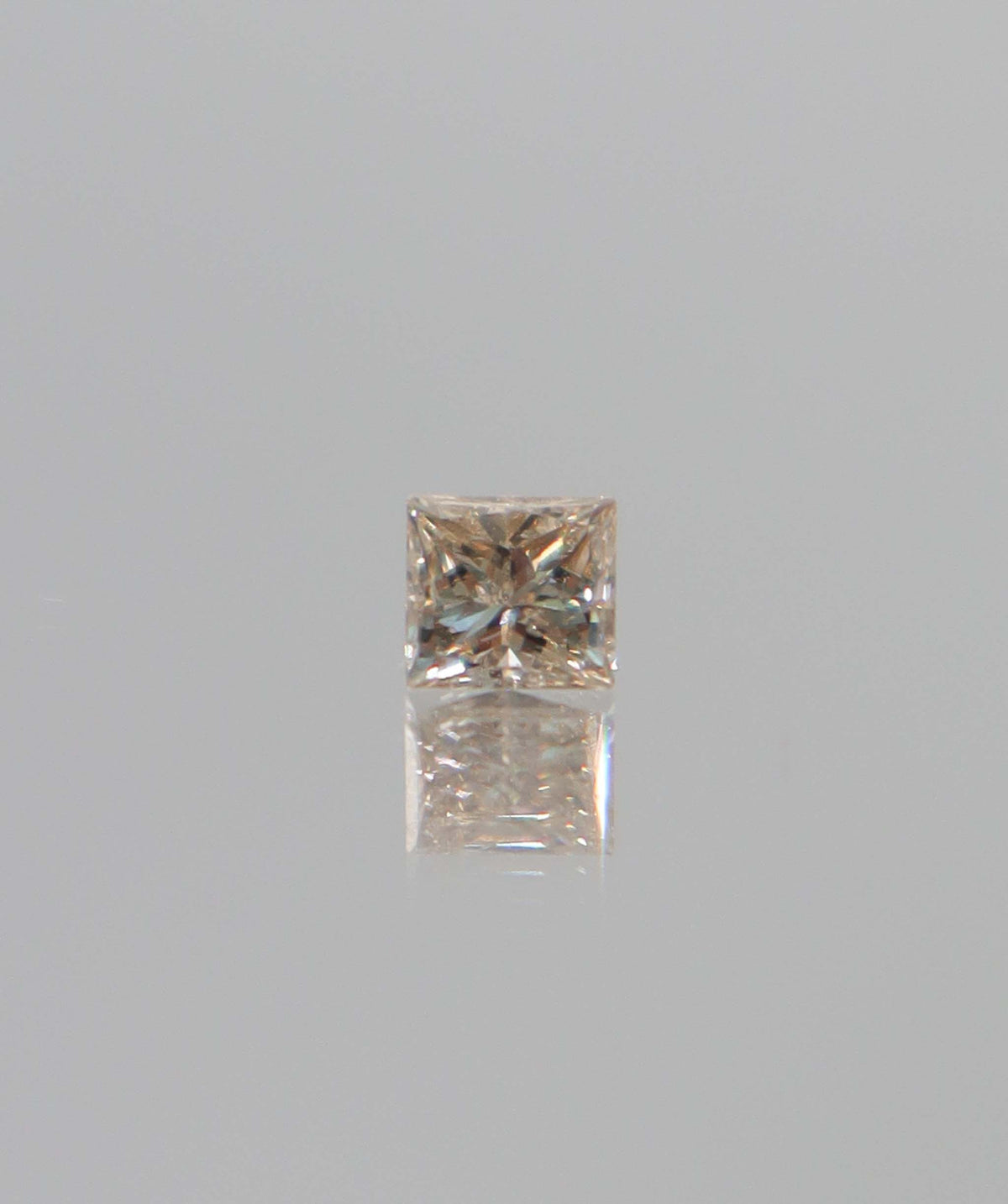 Luxury Promise 0.44ct Diamond Princess DXBN0670